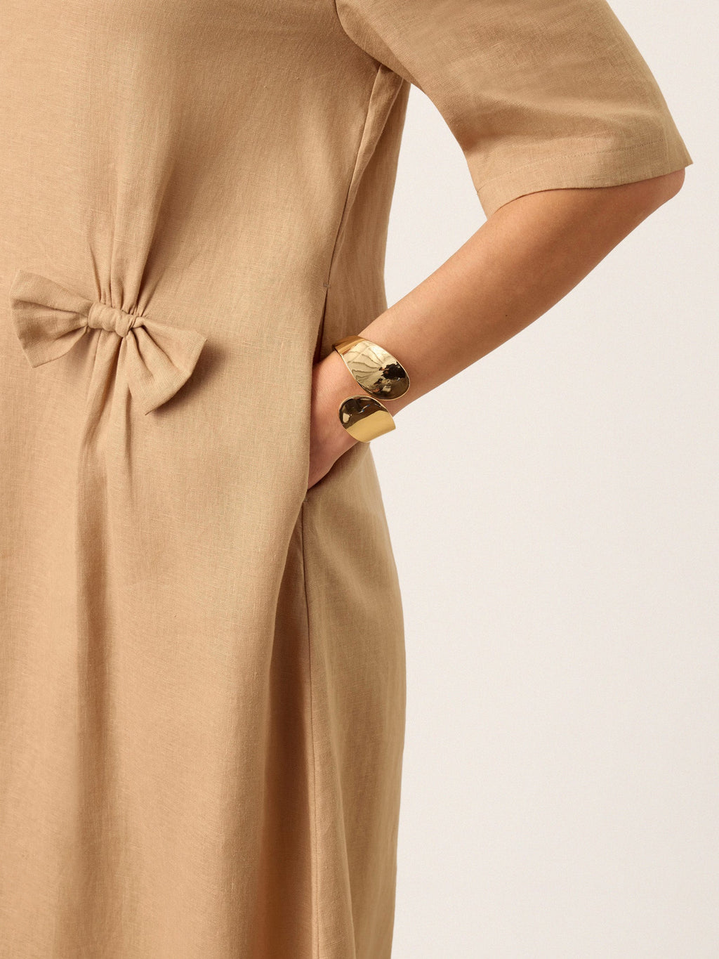 100% Linen Side-Gathered Bow Midi Dress ESMERALDA