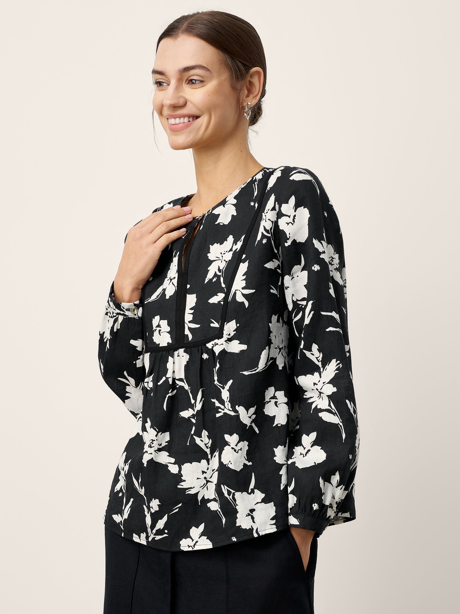 100% Linen Floral Printed Gathered Pullover Top AMIYA