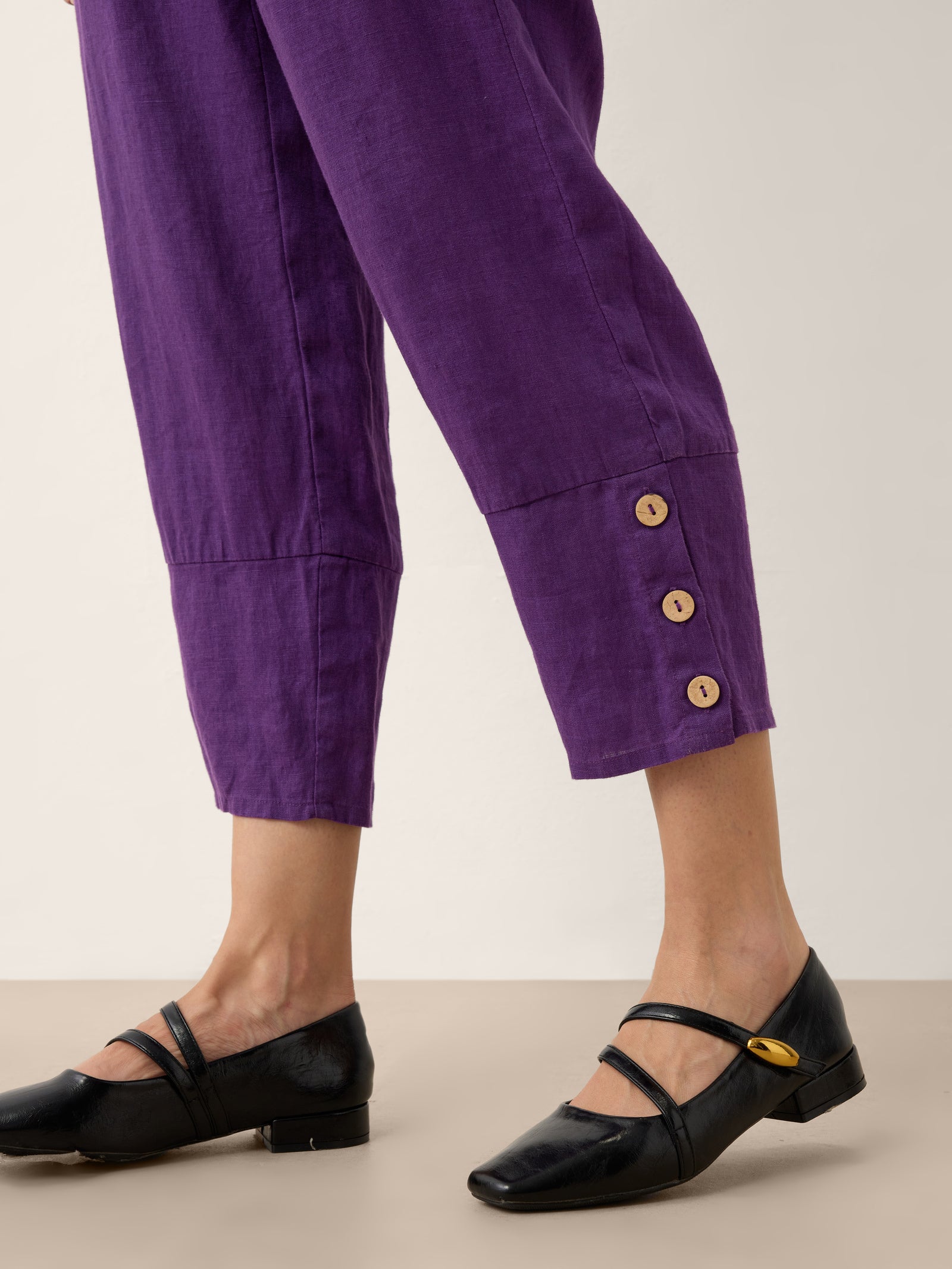 100% Linen Artisan Button Tapered Pants KATHERINE
