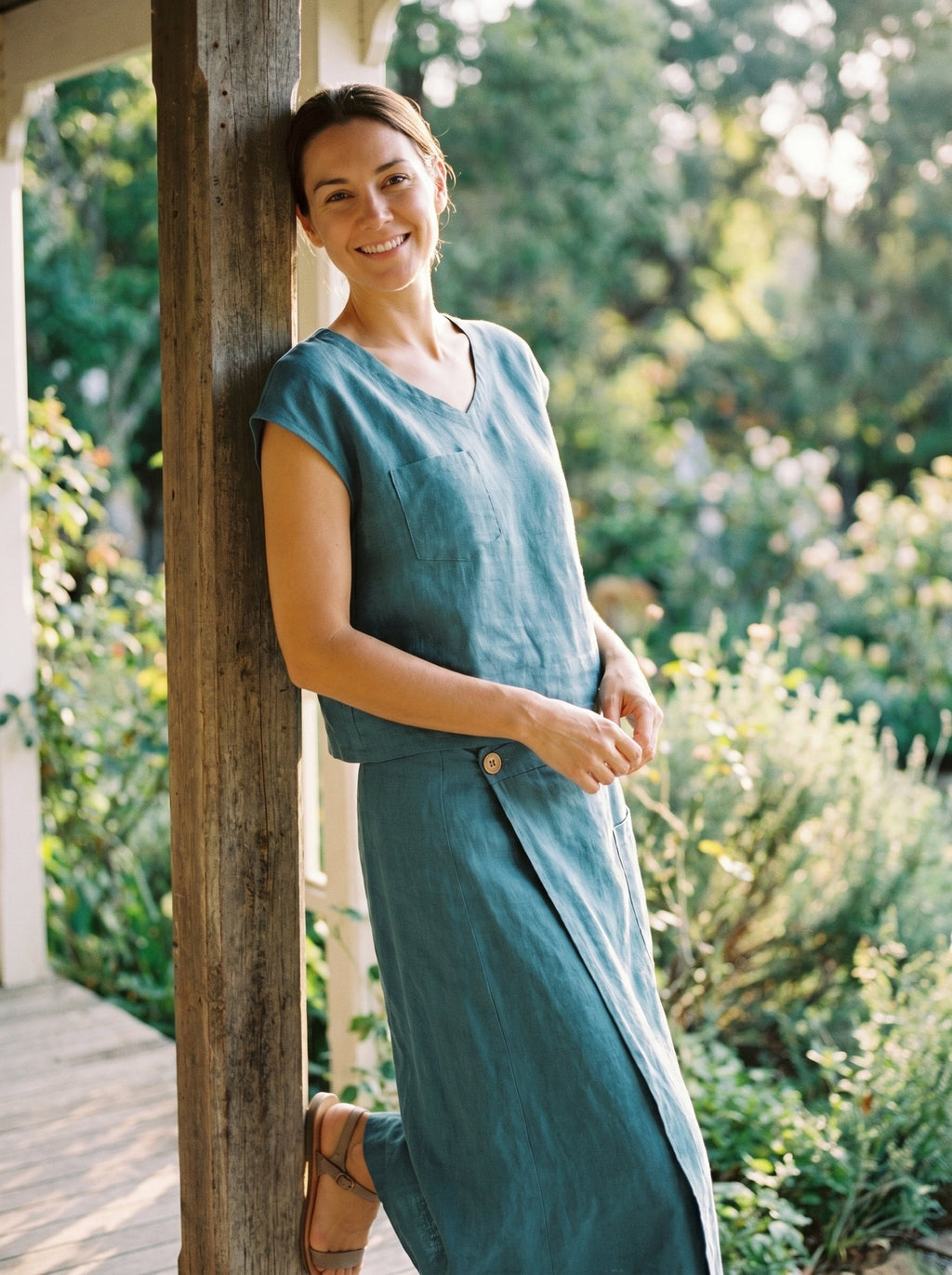 100% Linen V-Neck Cap Sleeve Crop Top FRESSA