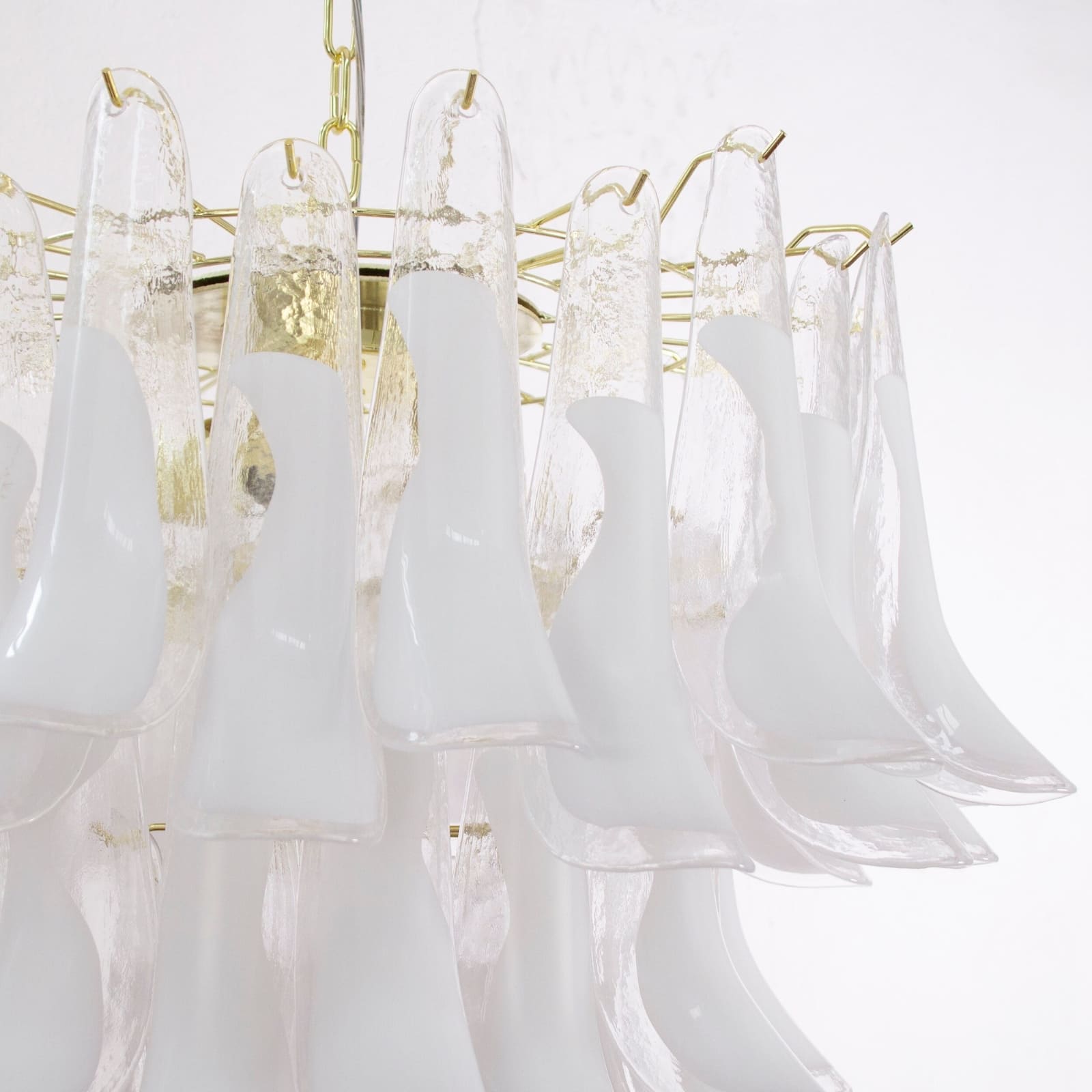 Xiravo Chandelier
