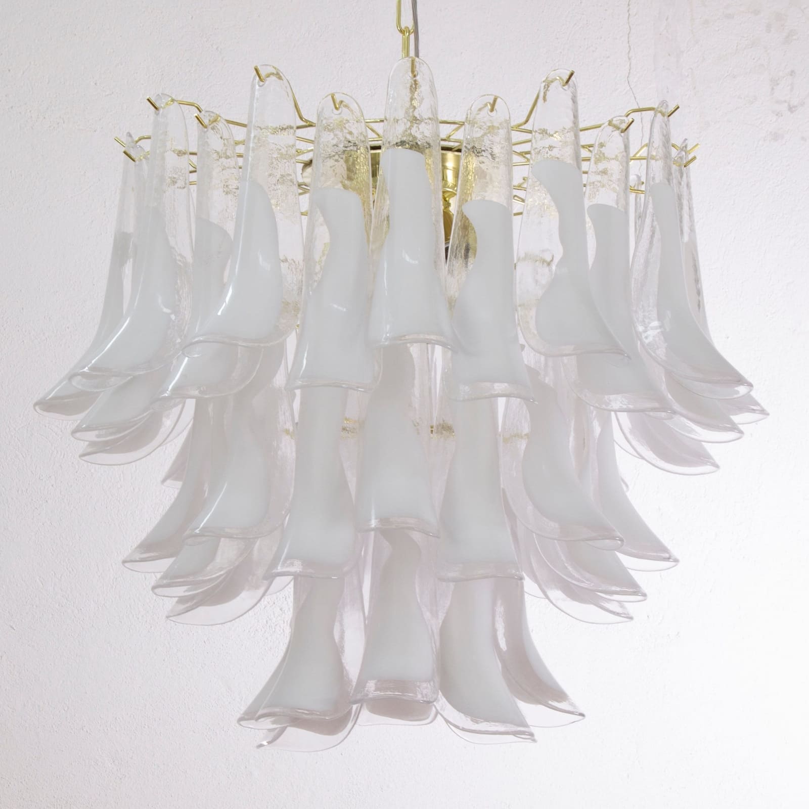 Xiravo Chandelier