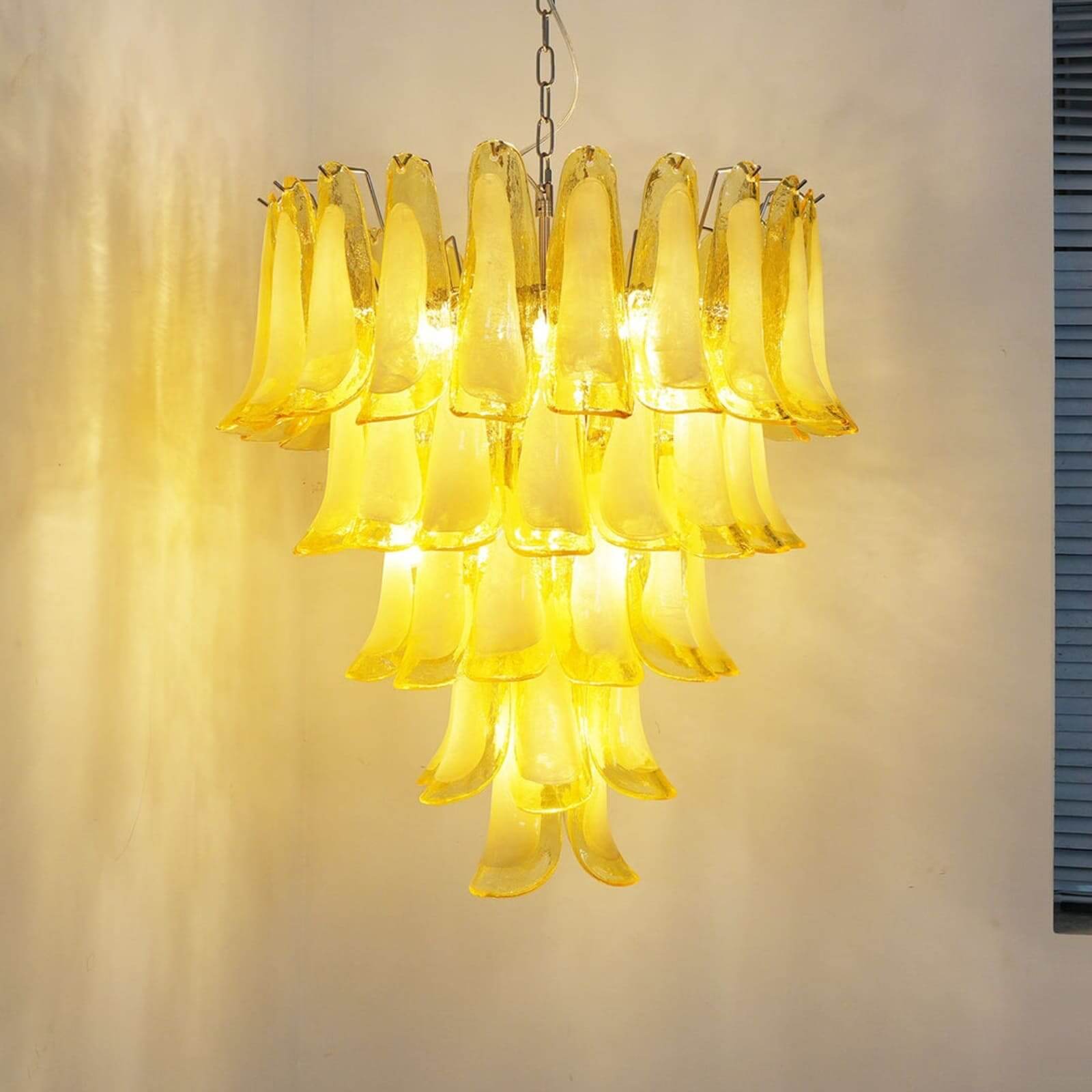 Pergi Chandelier
