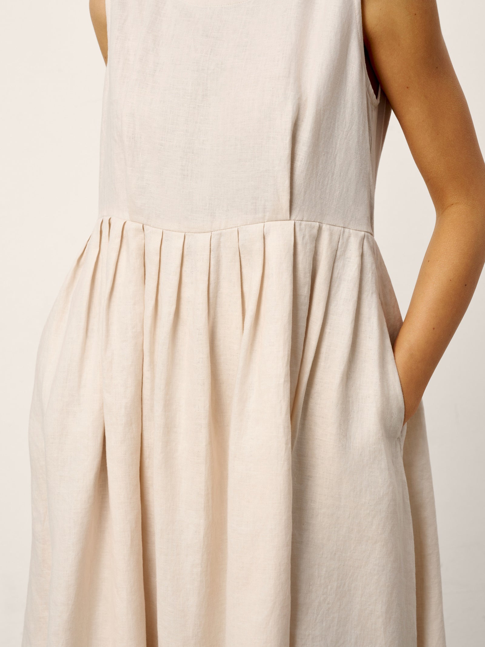 100% Linen Sleeveless Crew Neck Waist Pleated Midi Dress SELENE