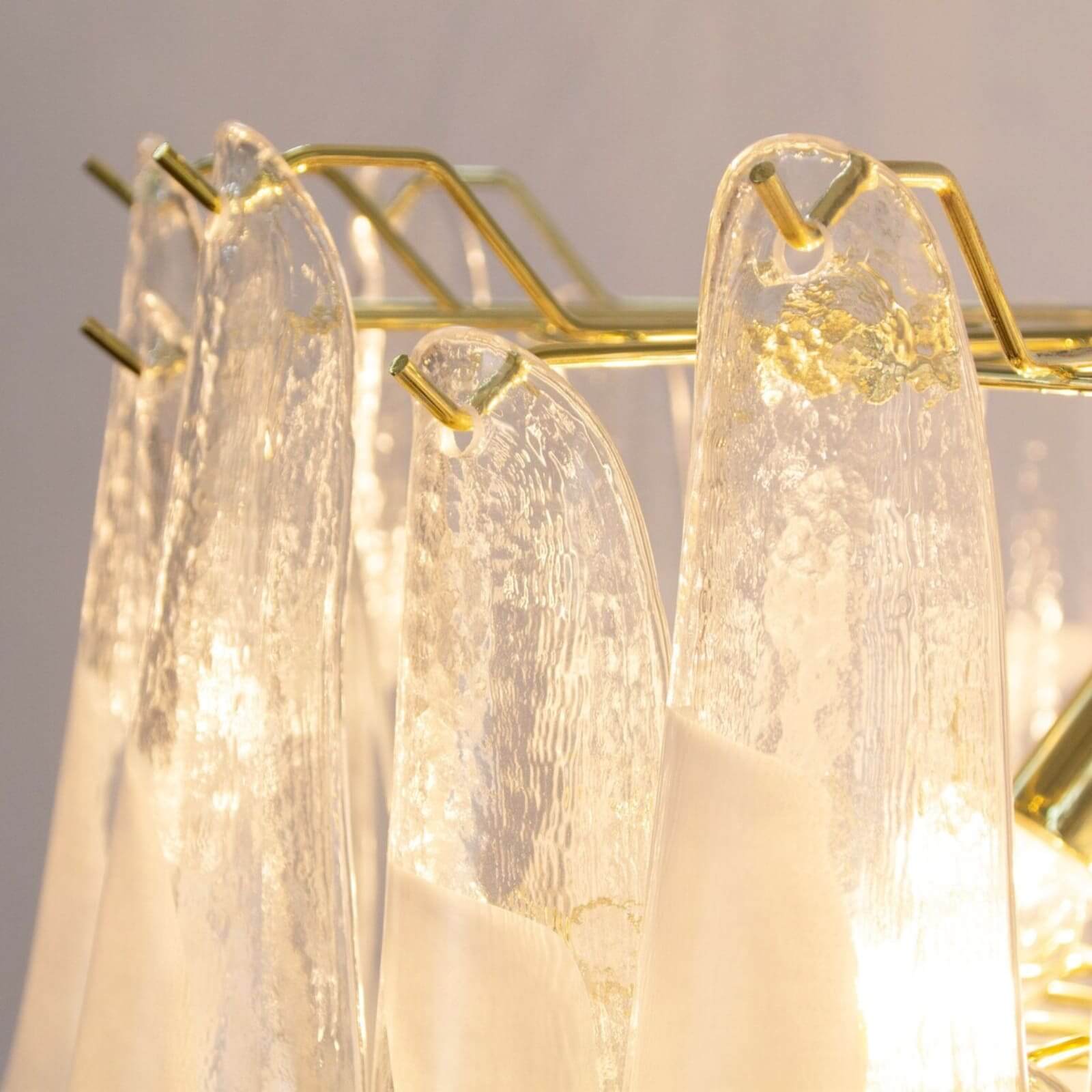 Xiravo Chandelier