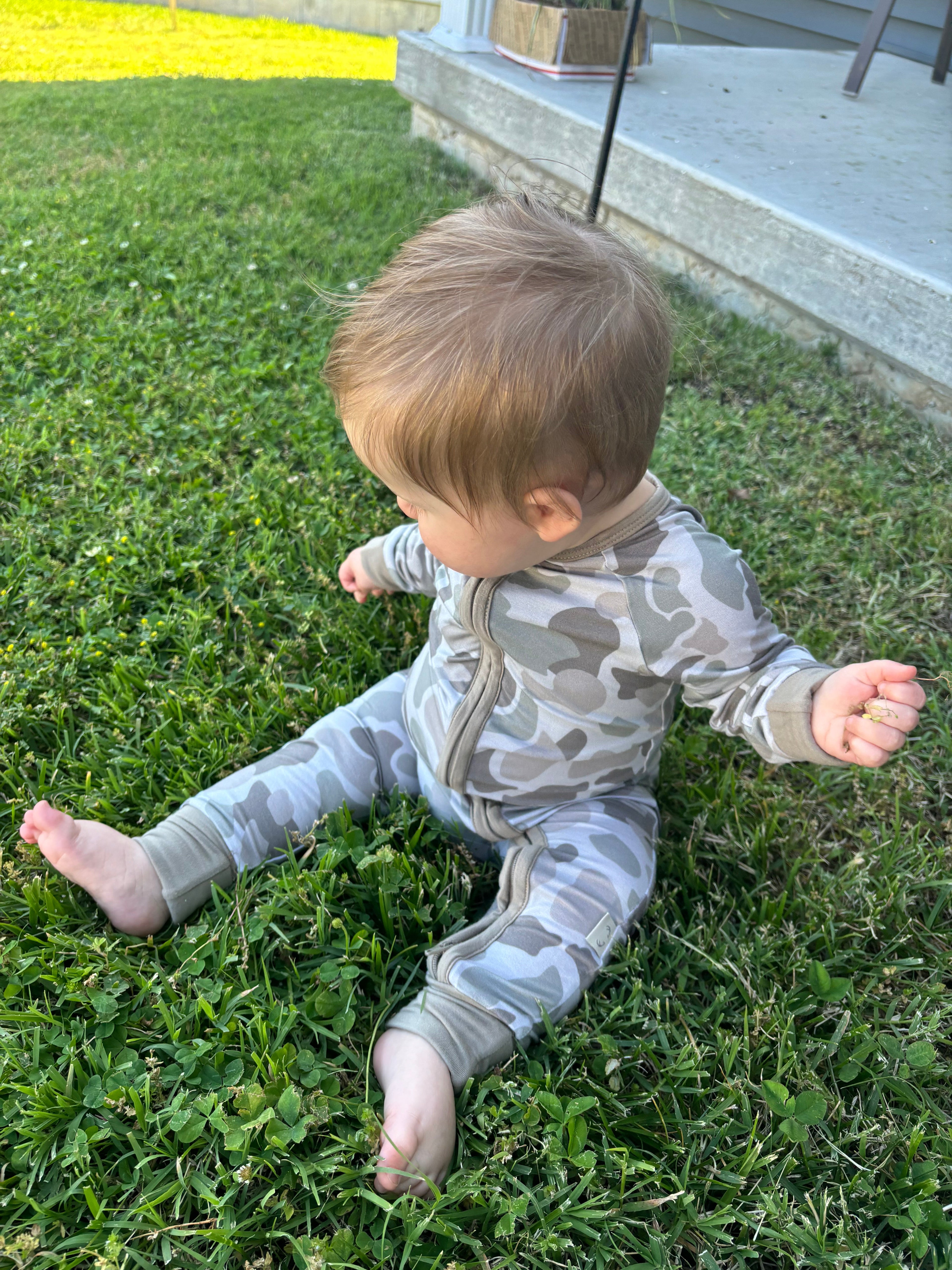 "Button Buck Camo" Baby Zippy