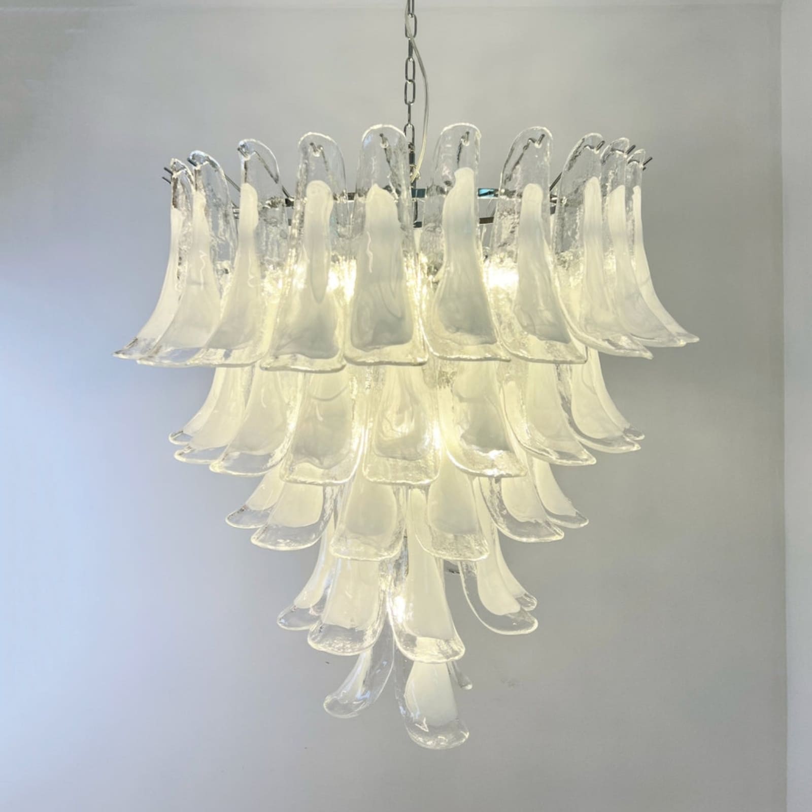 Pergi Chandelier