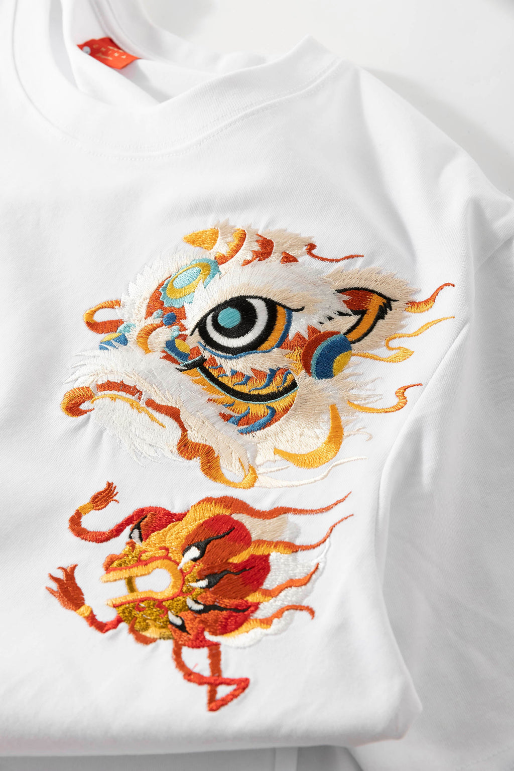 KH766 Lion Embroidery Tee