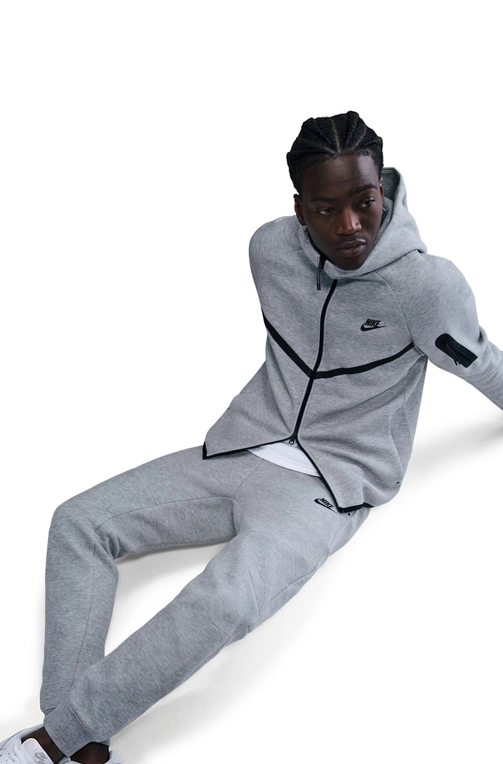 Nike Mens Tech Fleece Joggers - Heather Grey