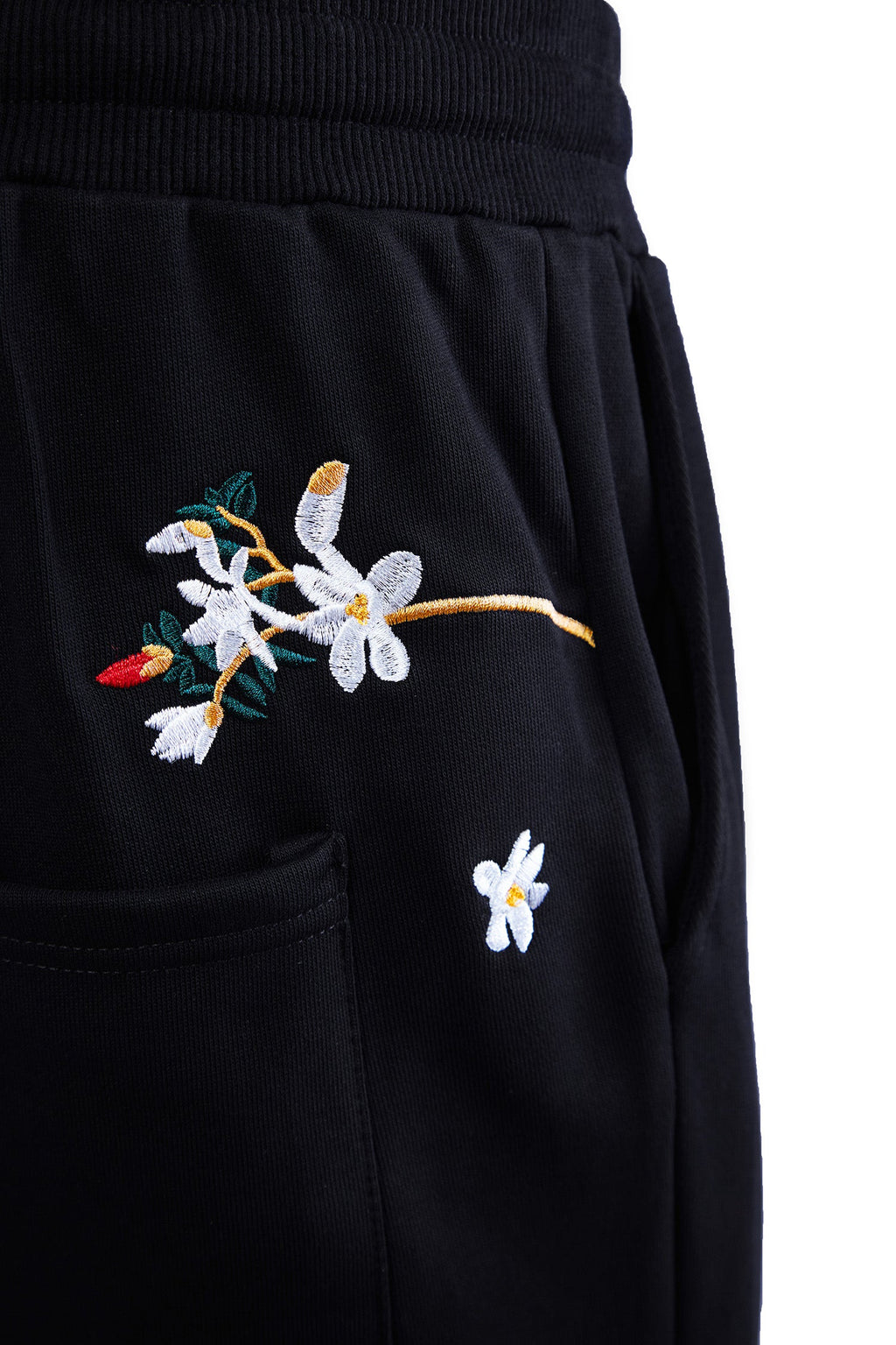 7046 Flowers Embroidery Joggers