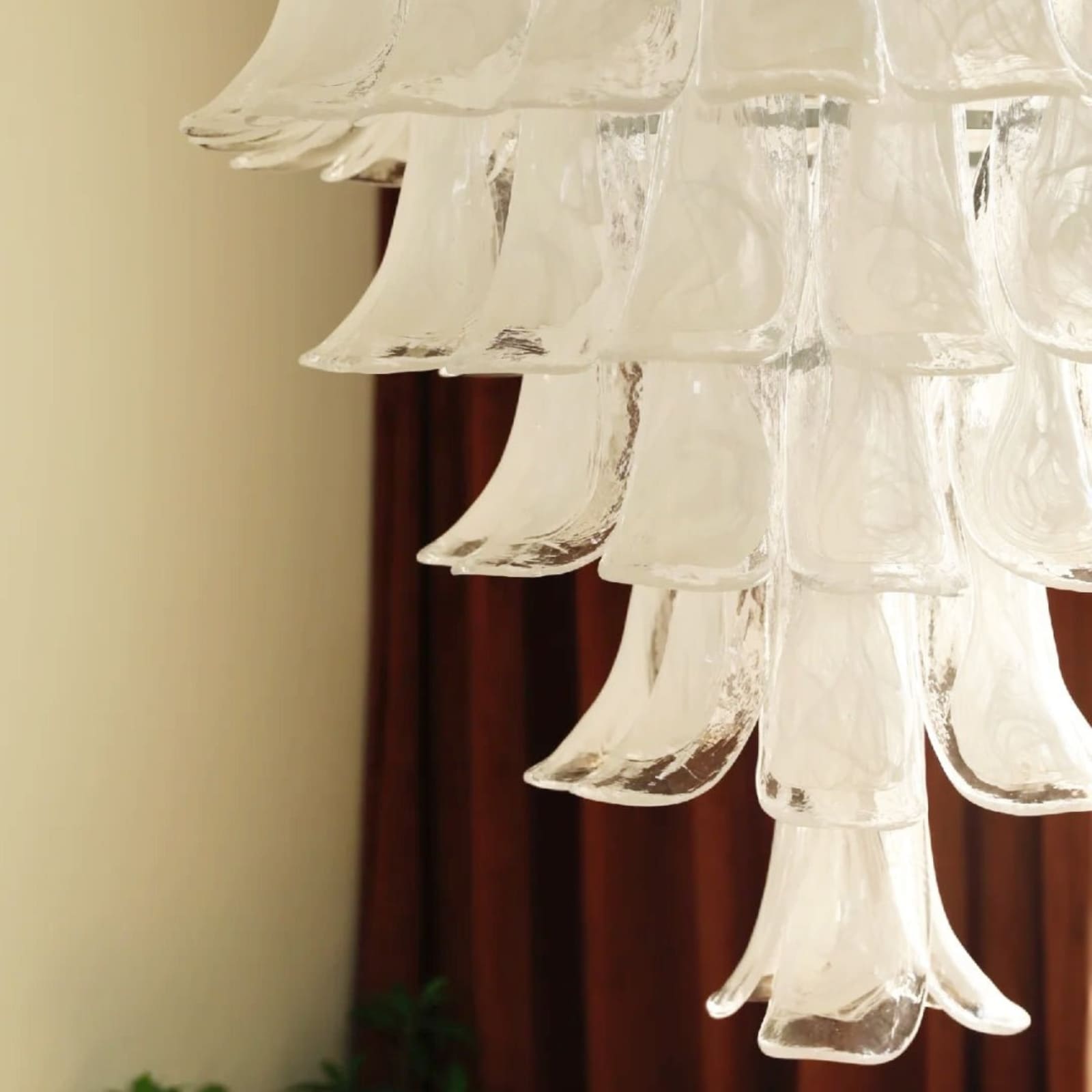 Pergi Chandelier