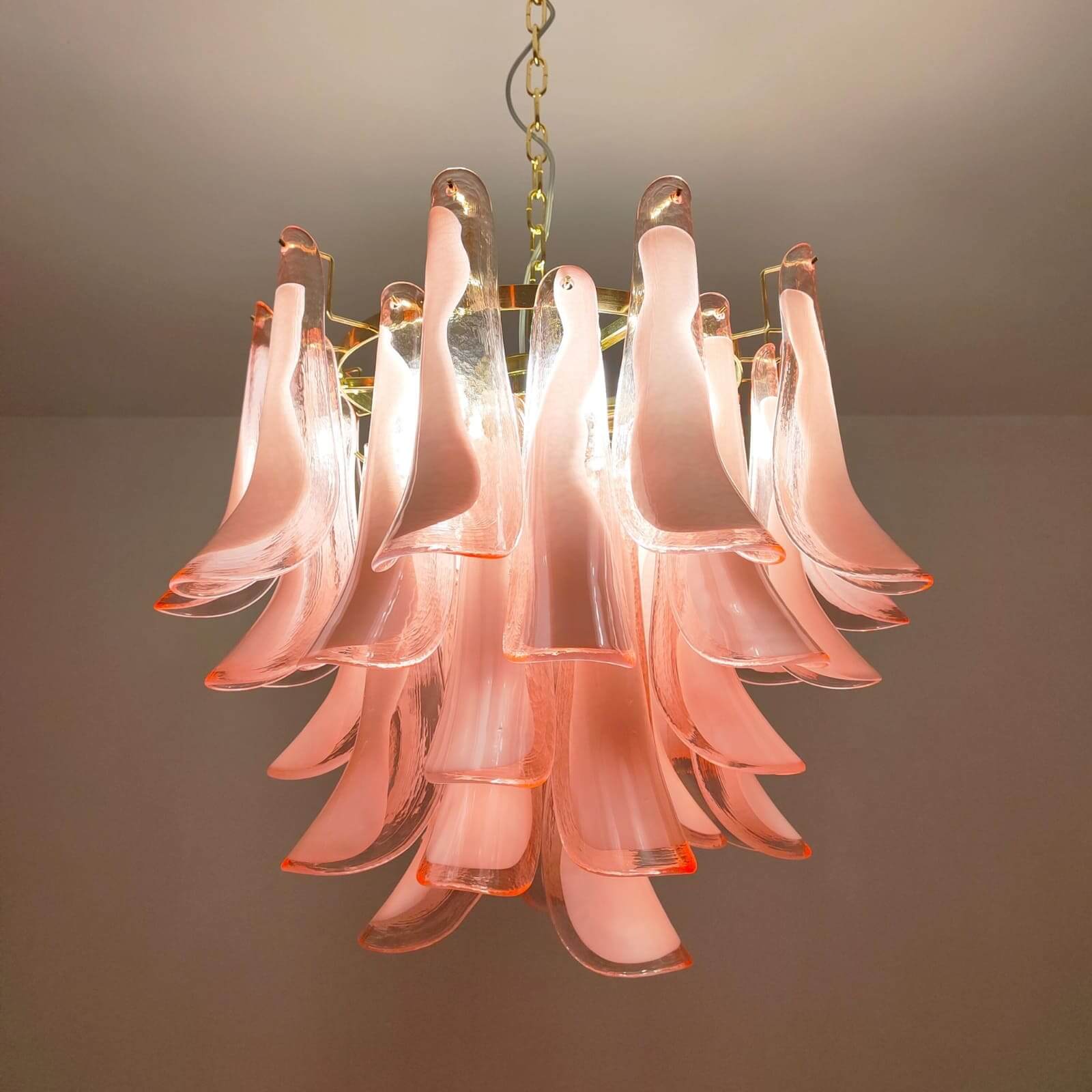 Xiravo Chandelier