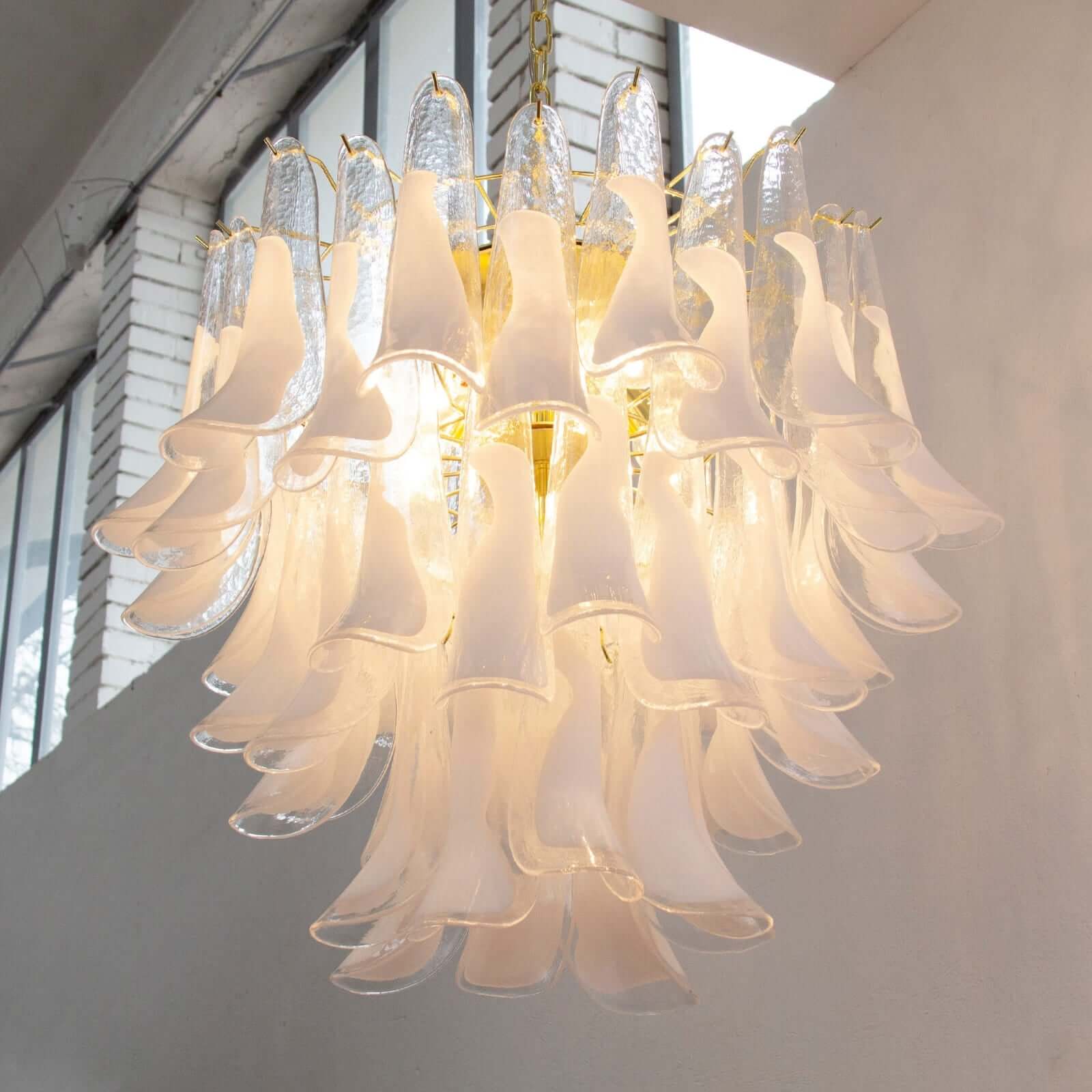 Xiravo Chandelier