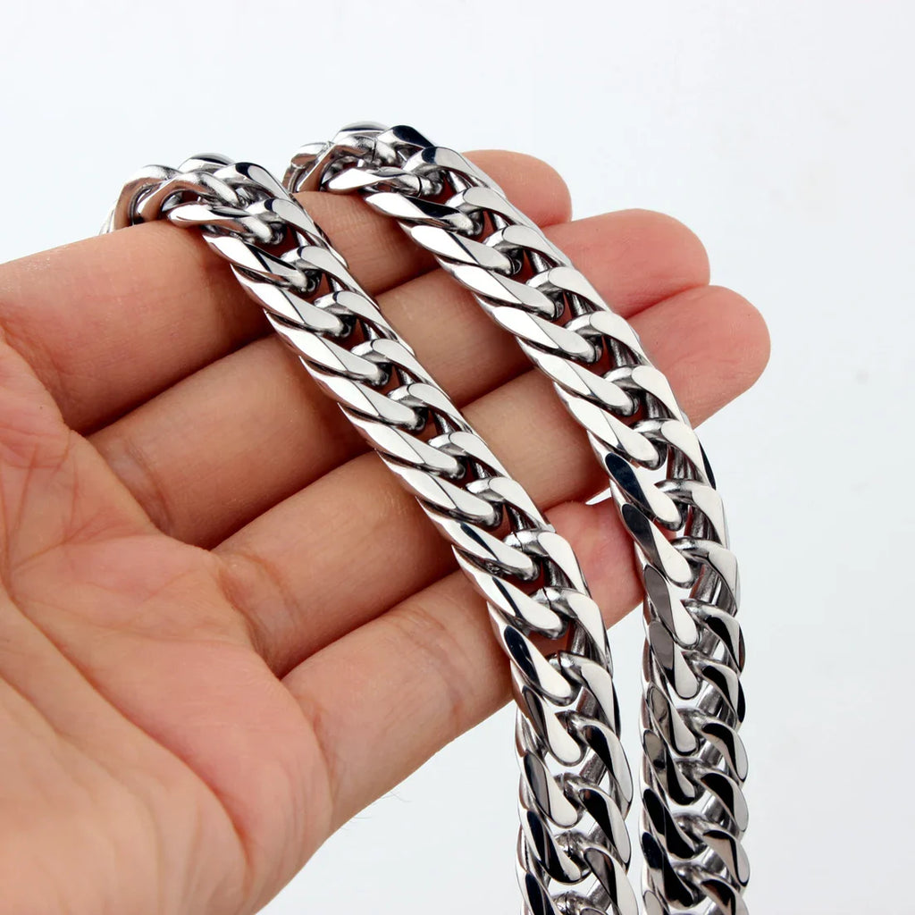 chunky silver necklace