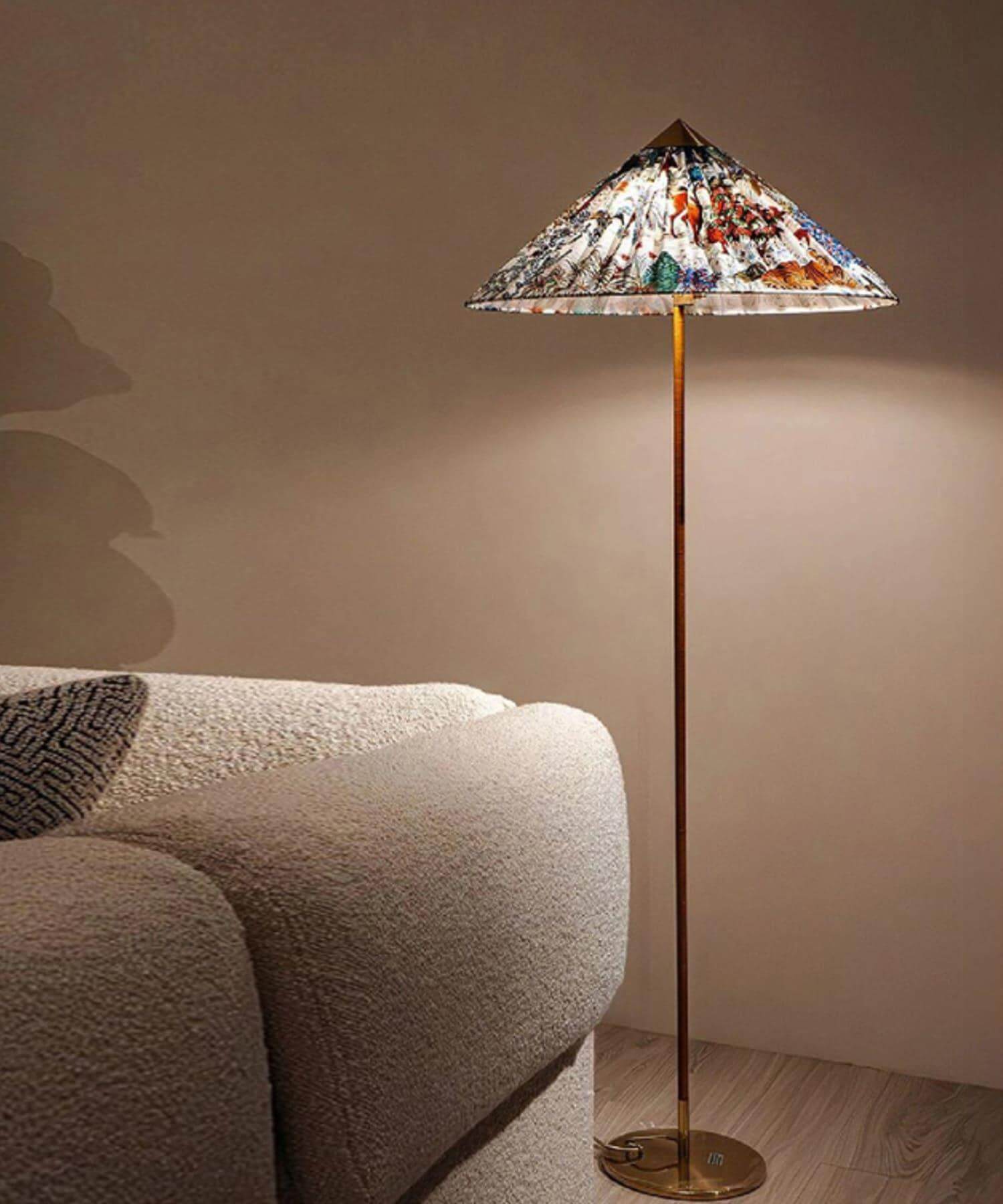 9602 Floor Lamp