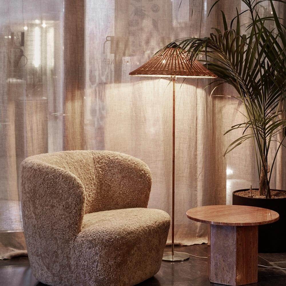 9602 Floor Lamp