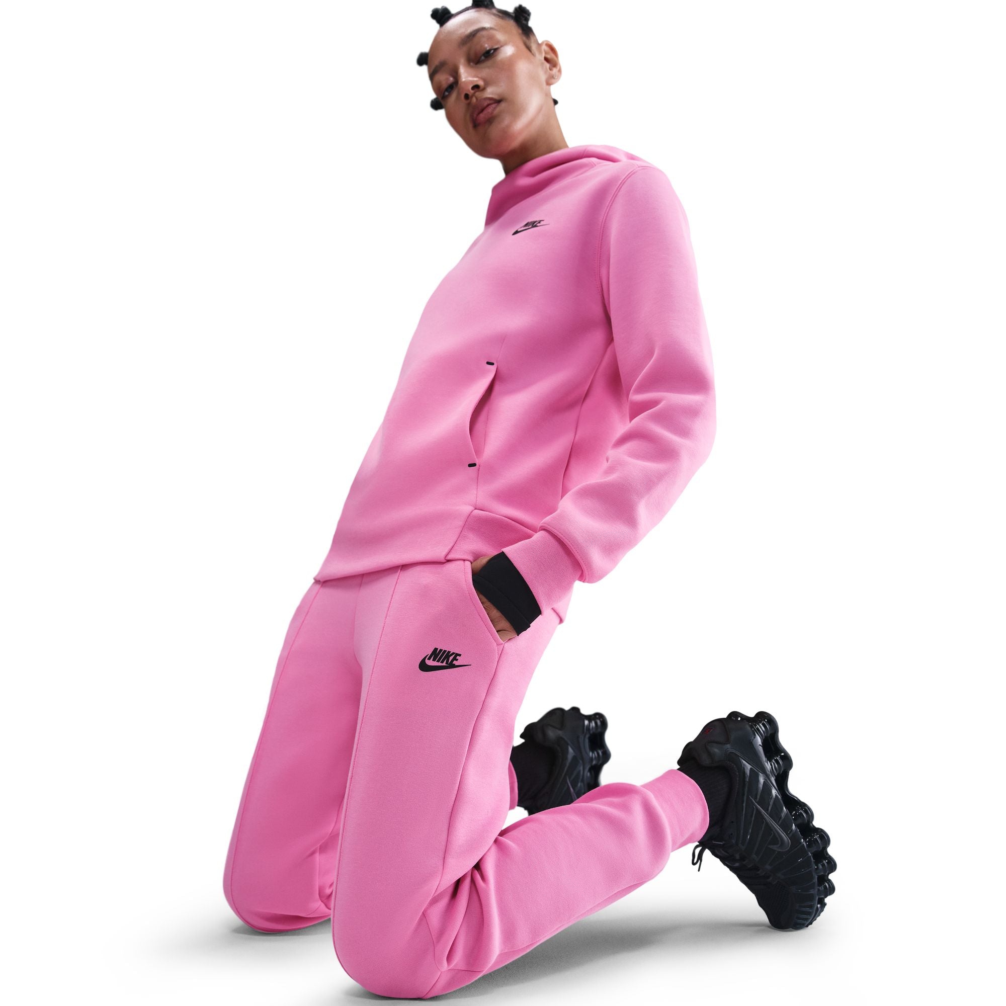 Nike Women's Sportswear Tech Fleece Joggers - Playful Pink