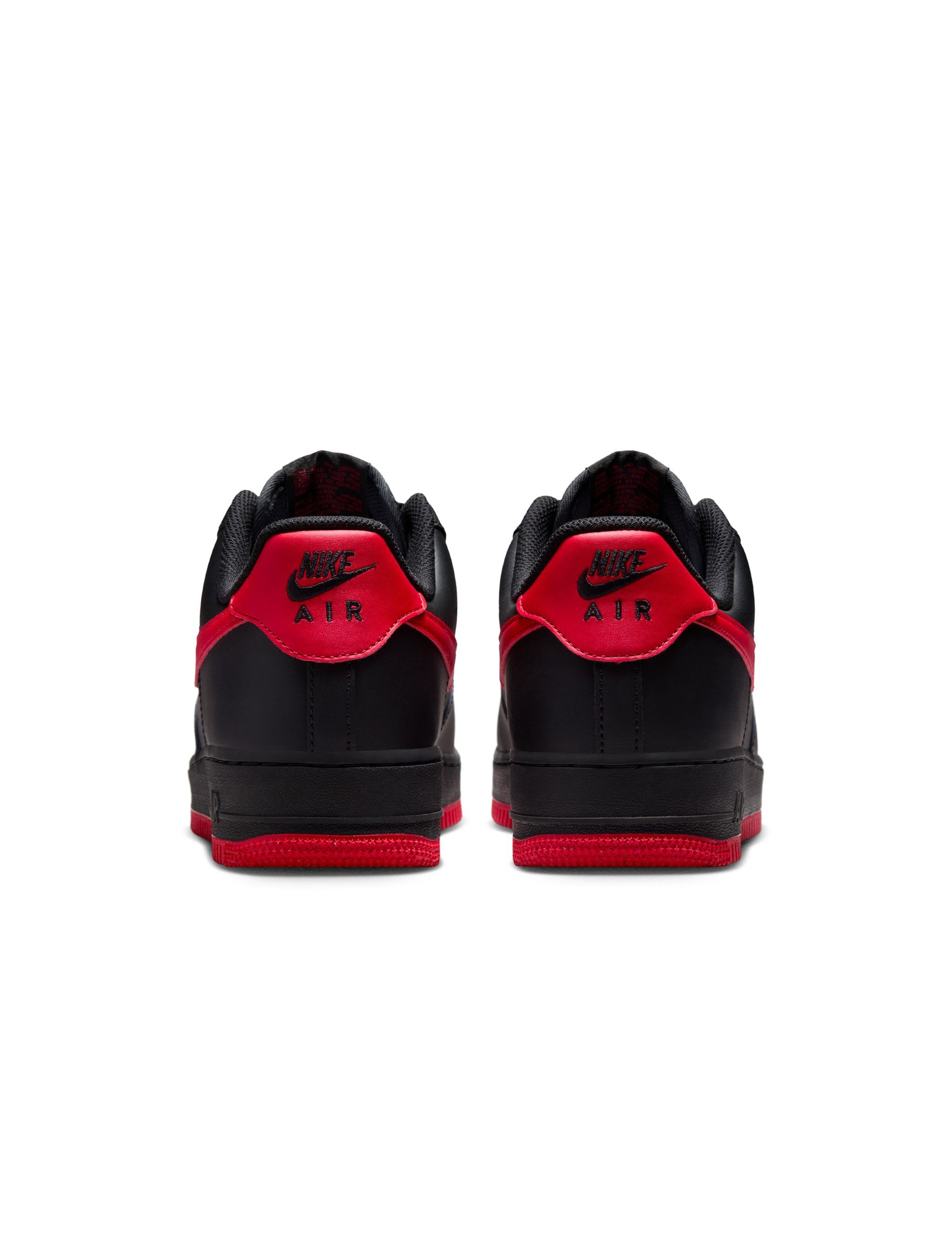 Nike Mens Air Force 1 '07 - Black/University Red
