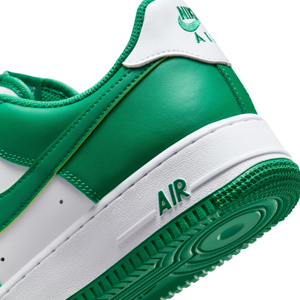 Nike Mens Air Force 1 ’07 - White/Malachite