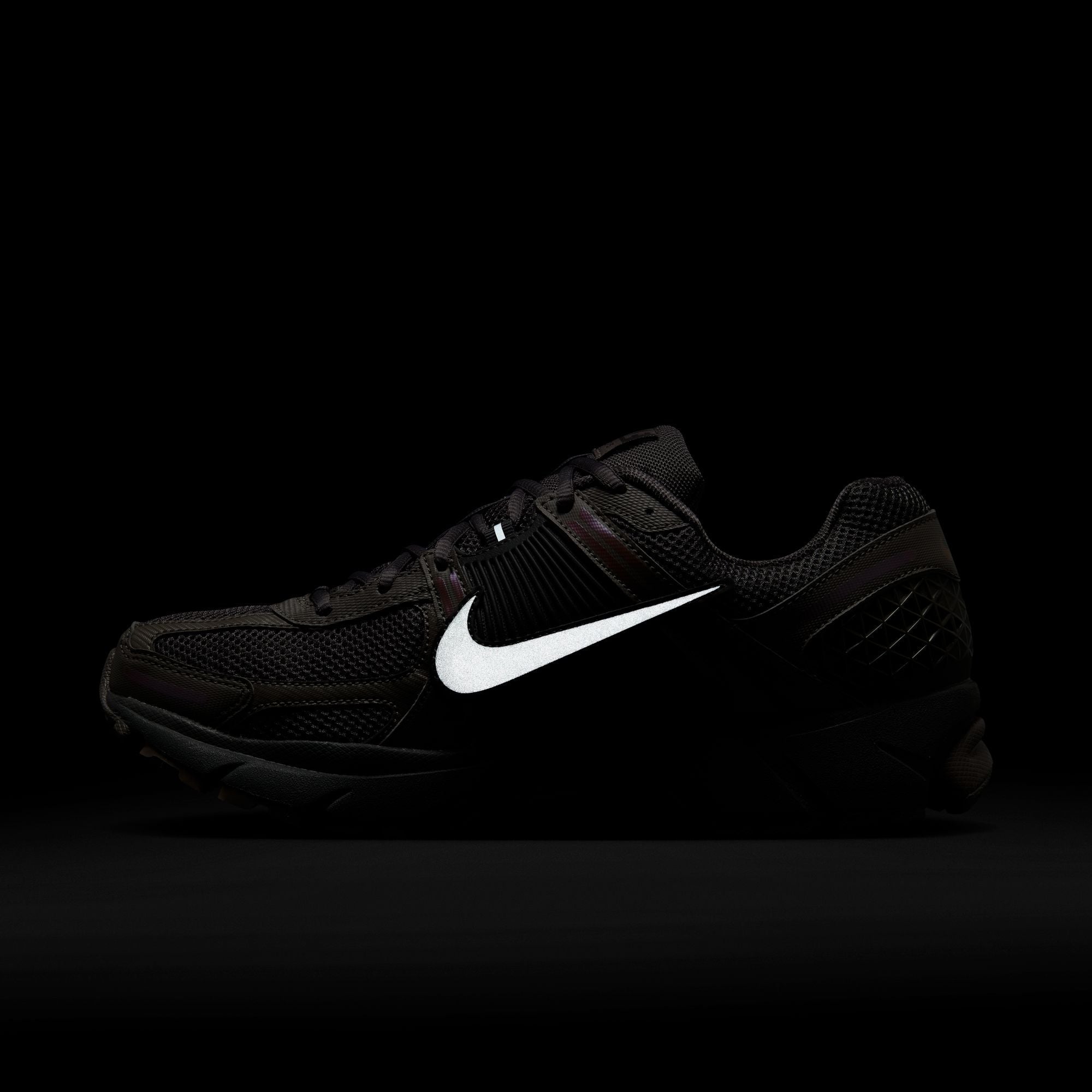 Nike Mens Zoom Vomero 5 - Cave Stone