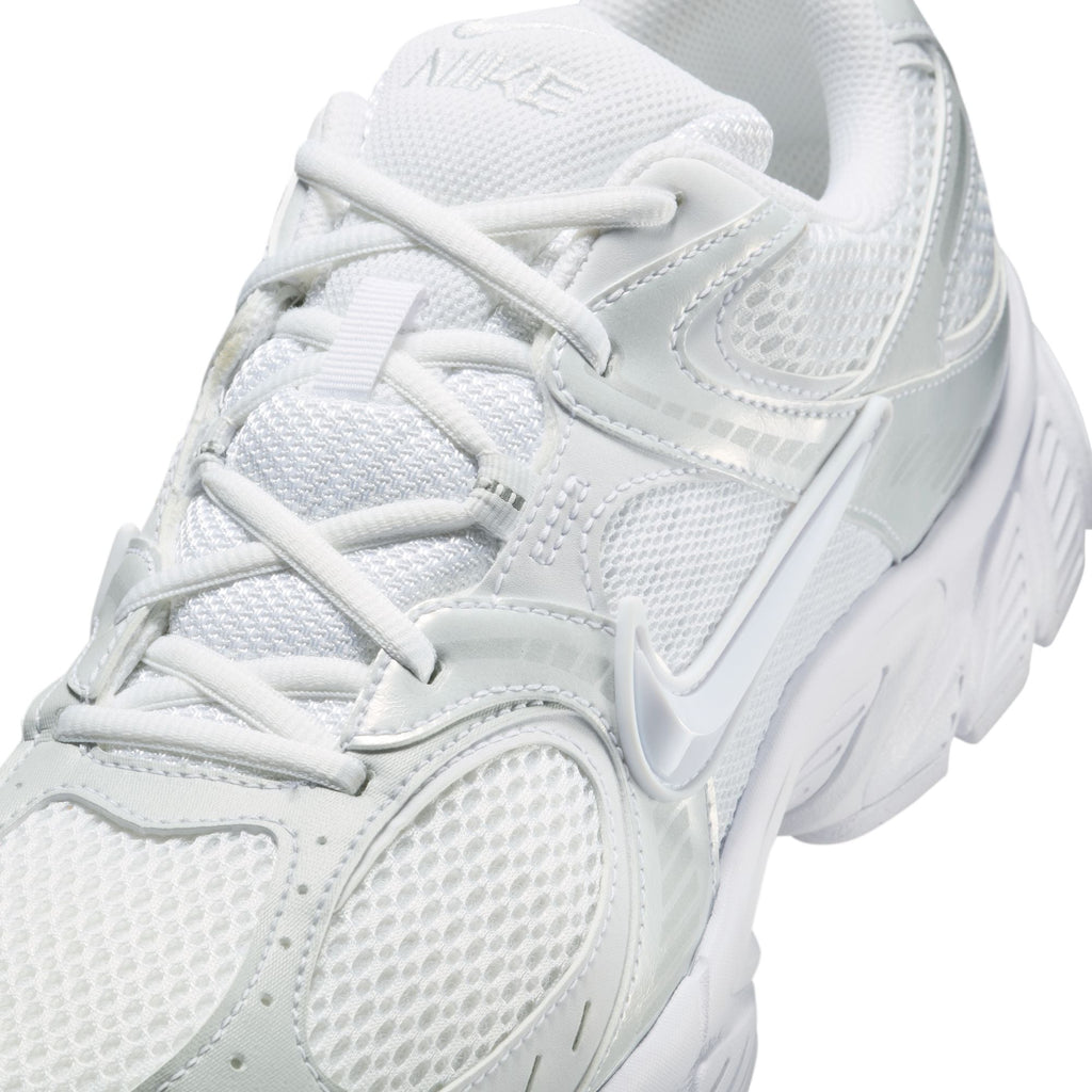 Nike Mens V5 RNR - White