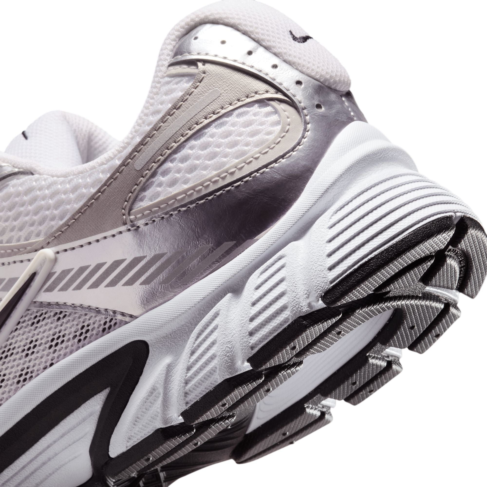 Nike Mens V5 RNR - White