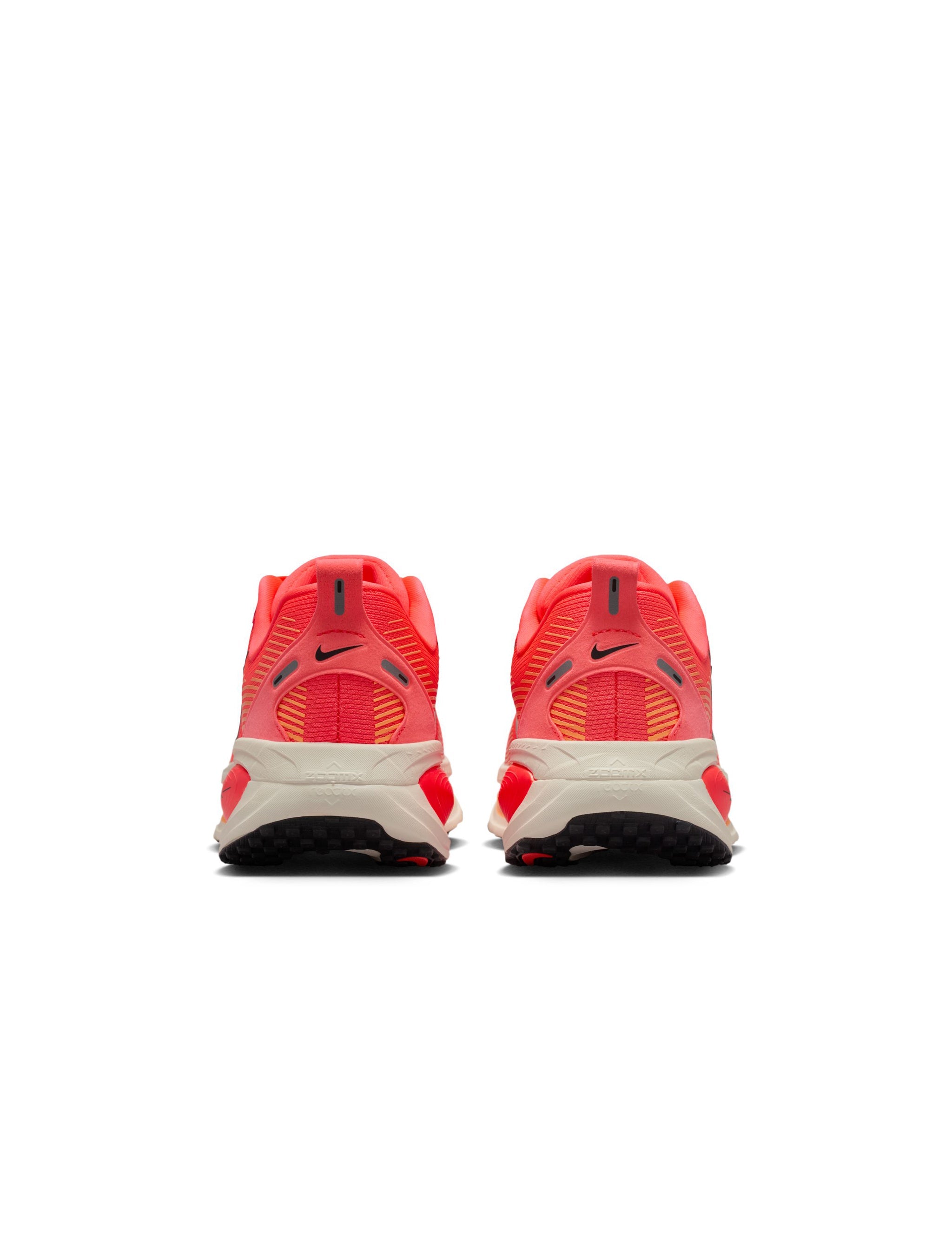 Nike Womens Vomero 18 - Hot Lava