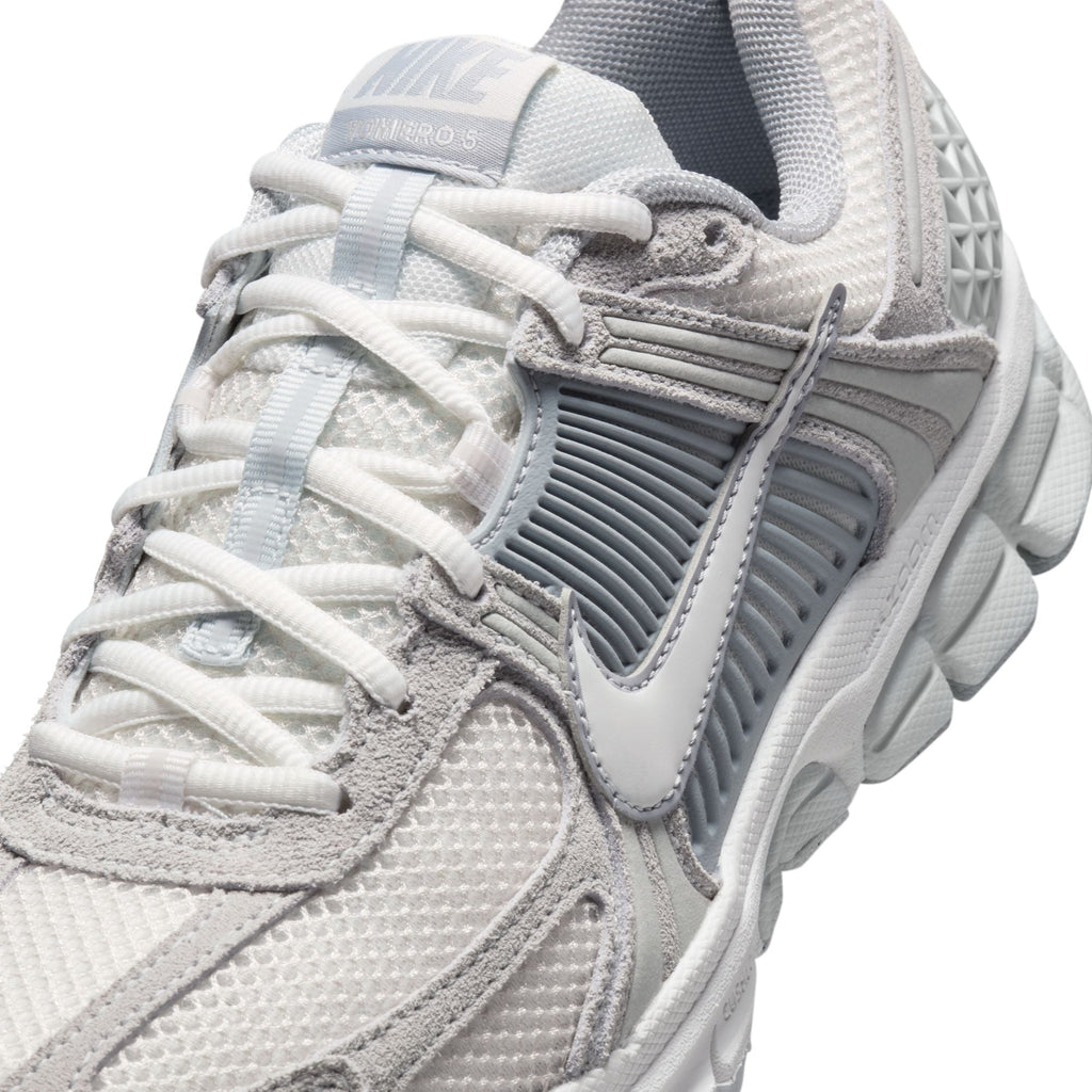 Nike Women's Zoom Vomero 5 - Pure Platinum
