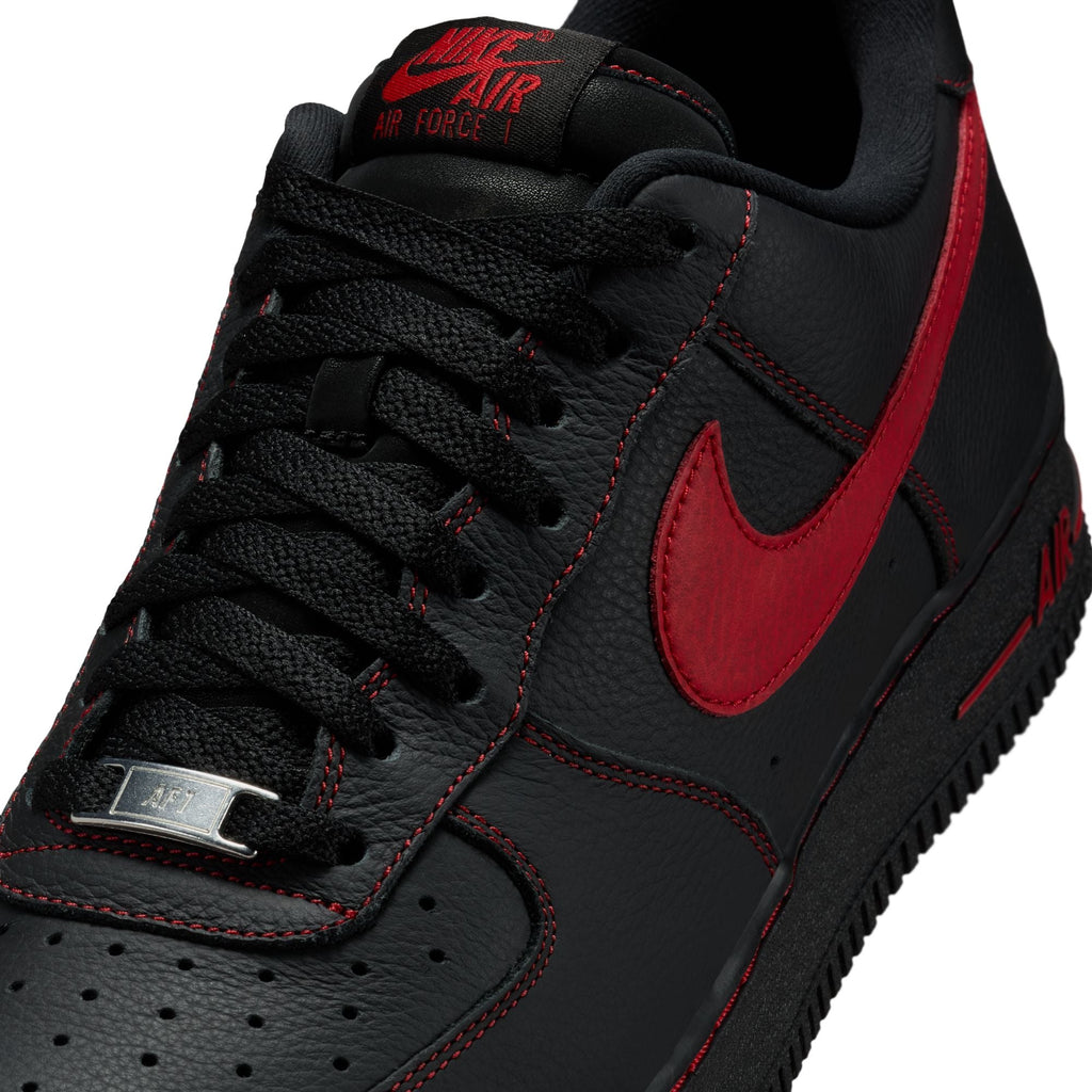Nike Mens Air Force 1 '07 LV8 - Black/University Red