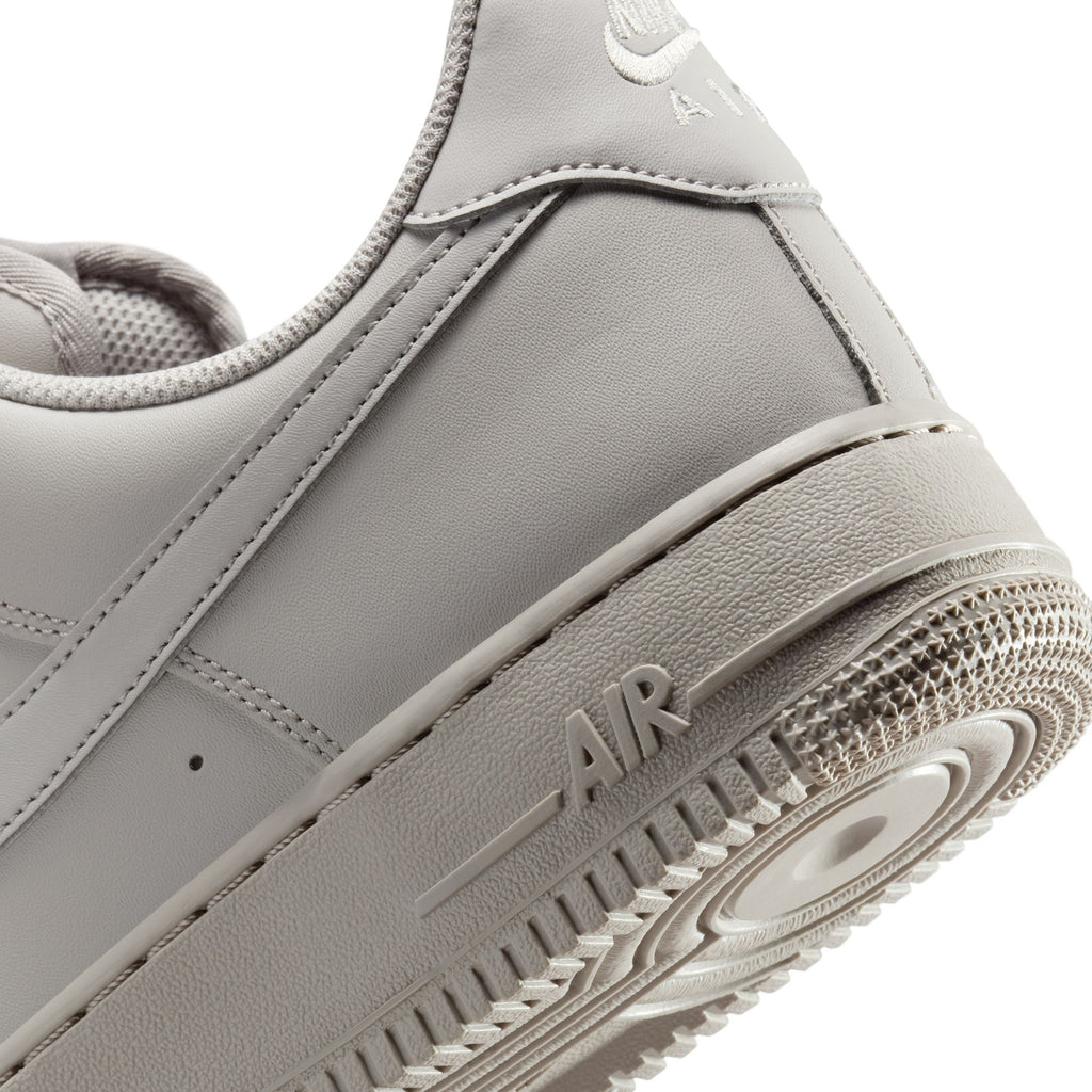 Nike Mens Air Force 1 '07 - College Grey