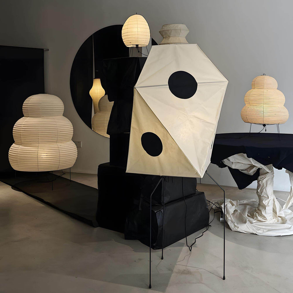 Akari UF3-Q Floor Lamp