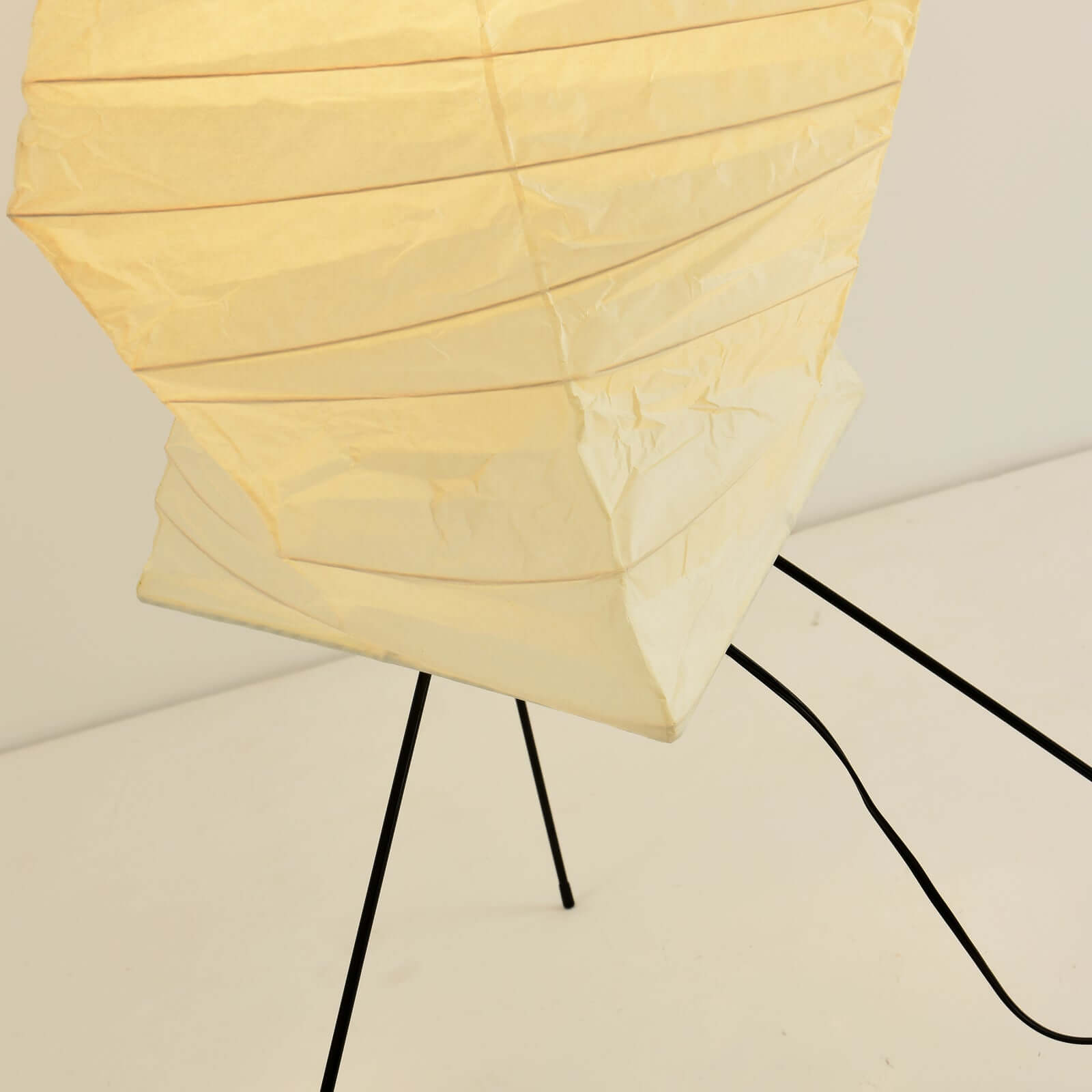 Akari UF4-33N Floor Lamp