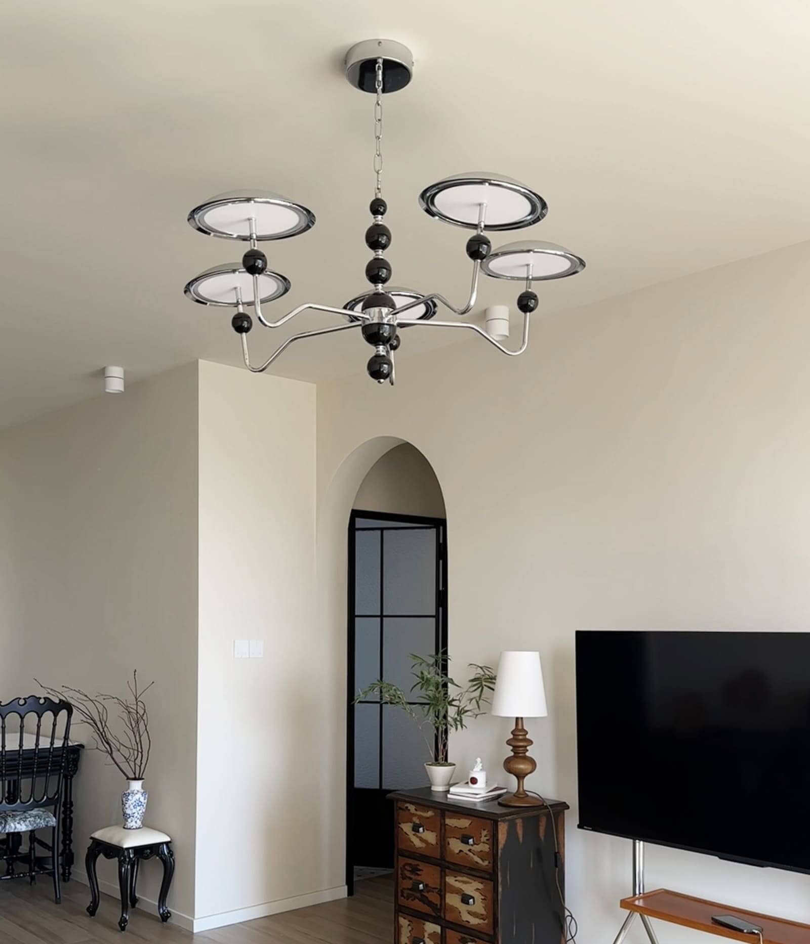 Aurelia Chandelier