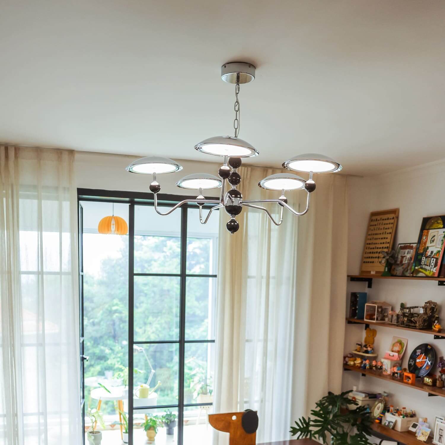 Aurelia Chandelier