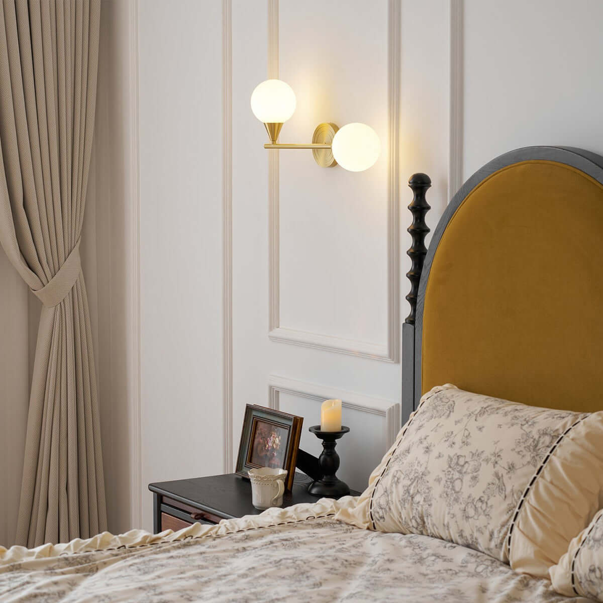 Averin Wall Lamp