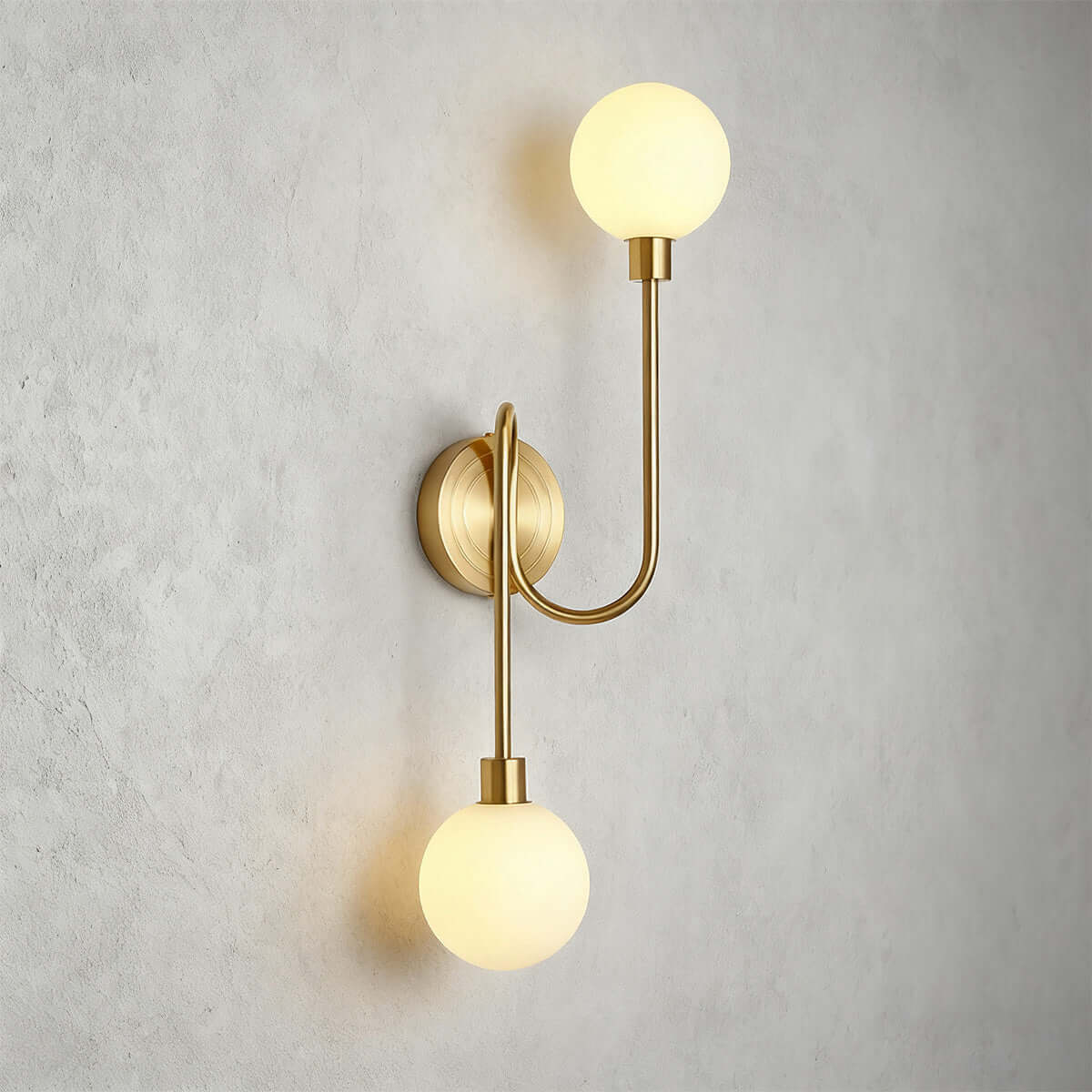Averin Wall Lamp