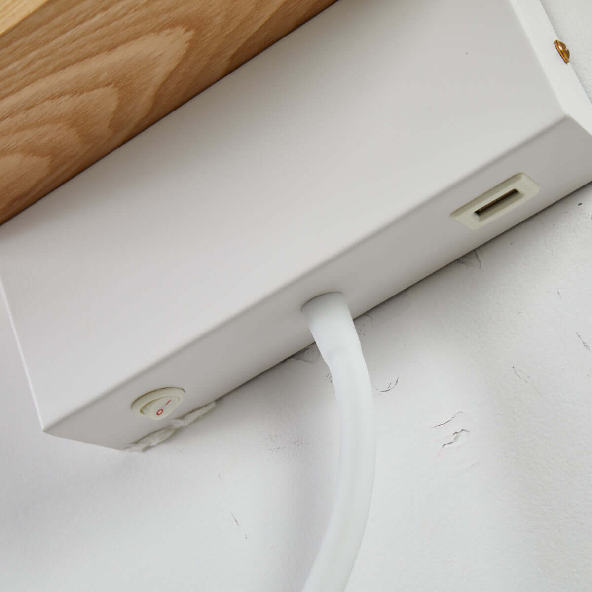 Bend Wall Lamp