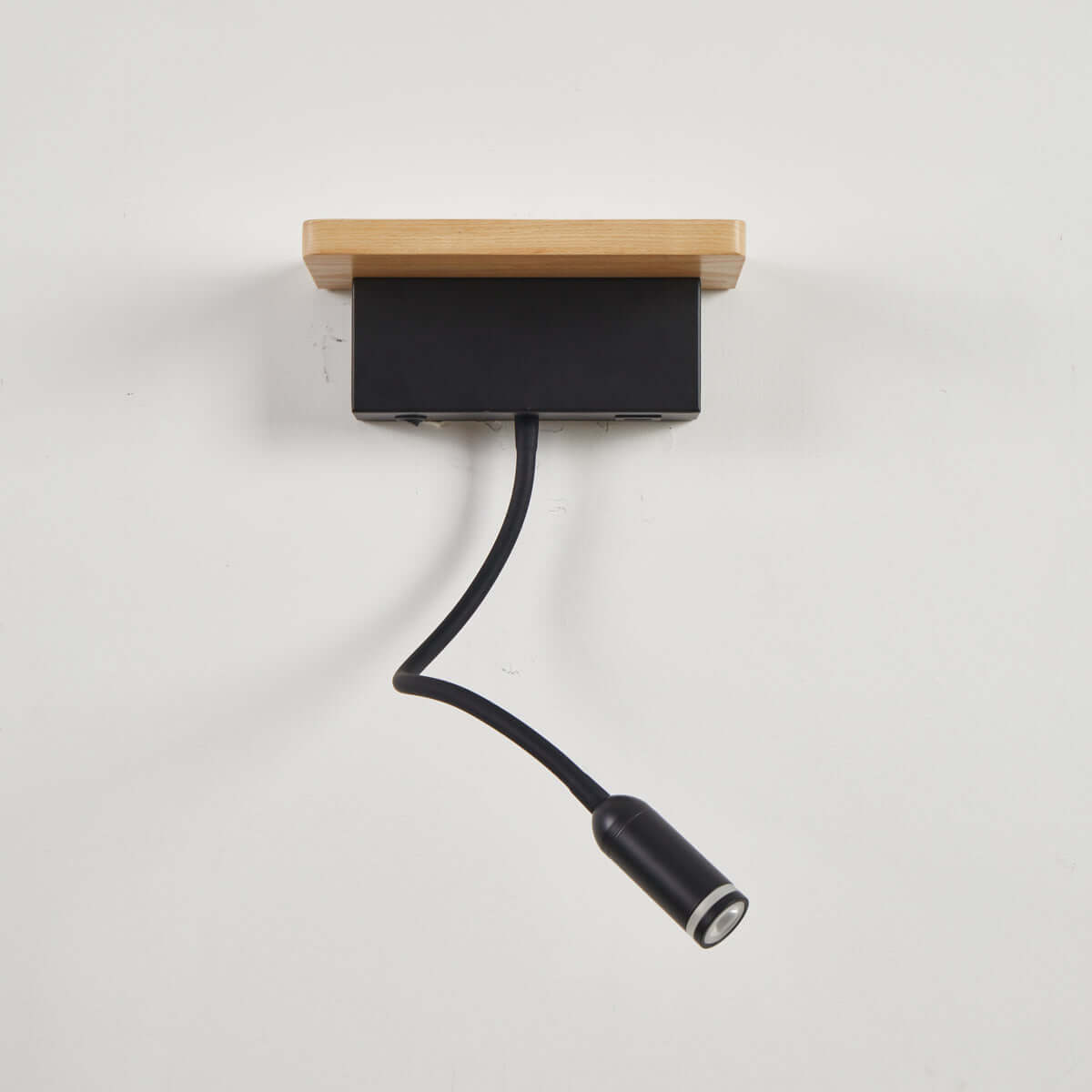 Bend Wall Lamp