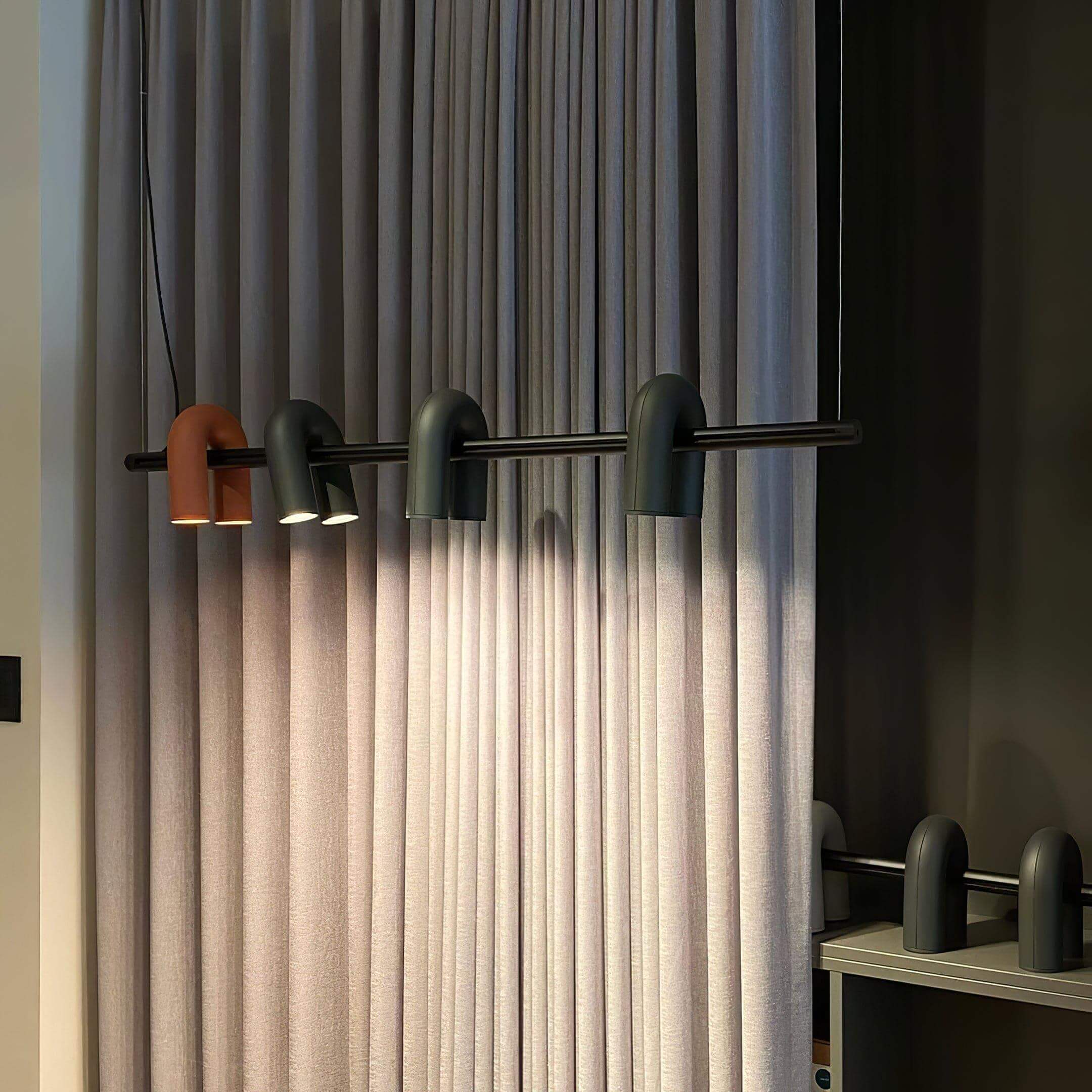 Cirkus Linear Chandelier
