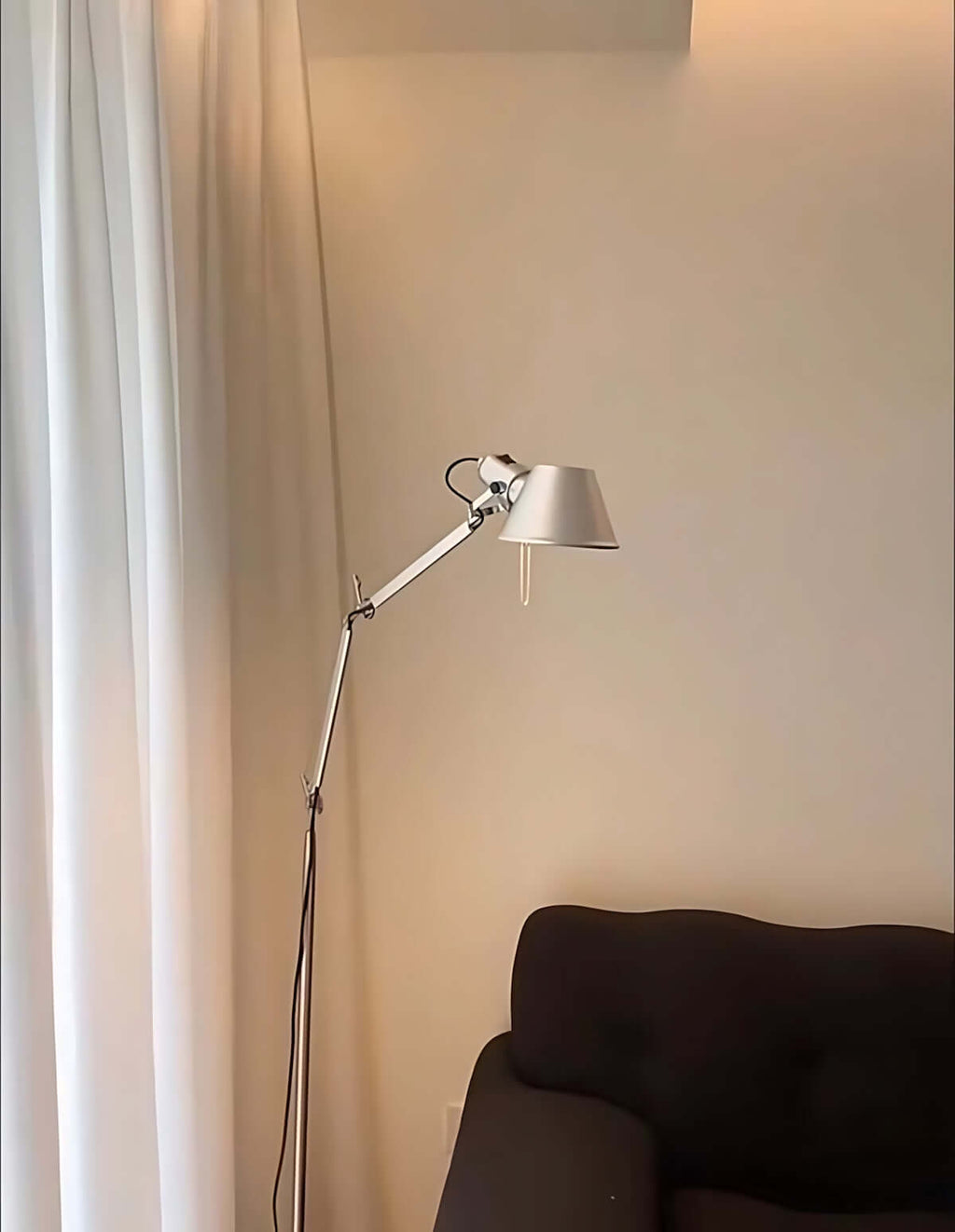 Deleila Floor Lamp