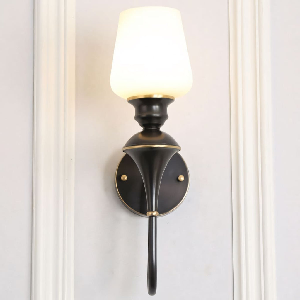 Delyra Wall Lamp