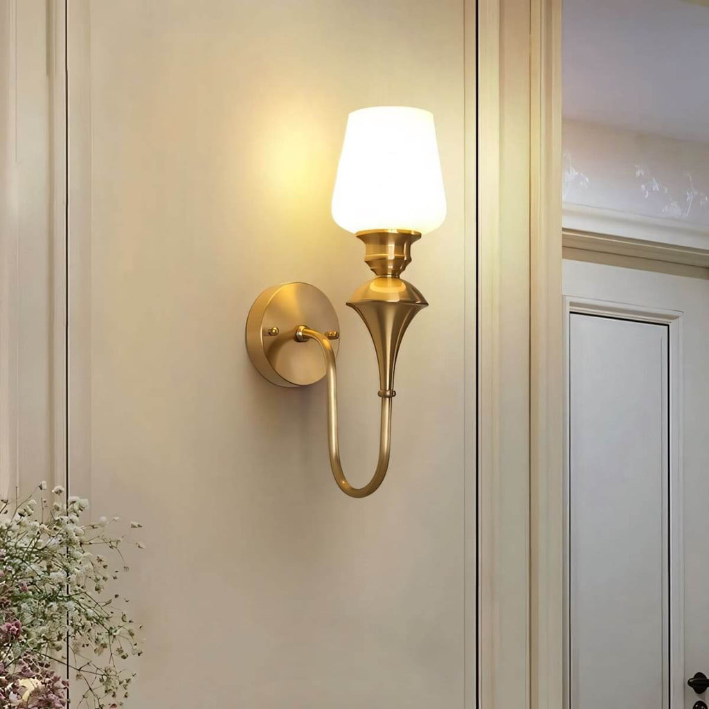 Delyra Wall Lamp