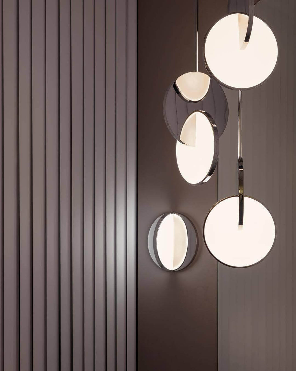 Interlocking Disc Pendant Light