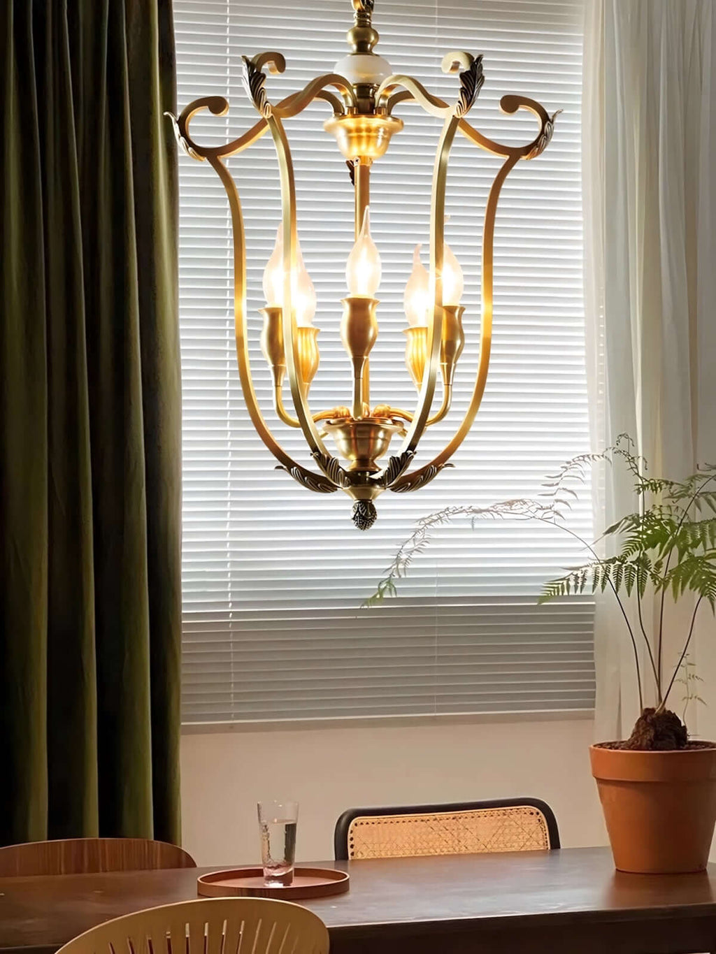 Elyra Vuno Chandelier