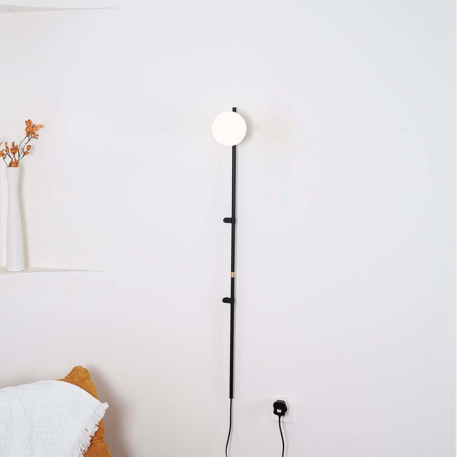 Farethi Plug In Wall Lamp