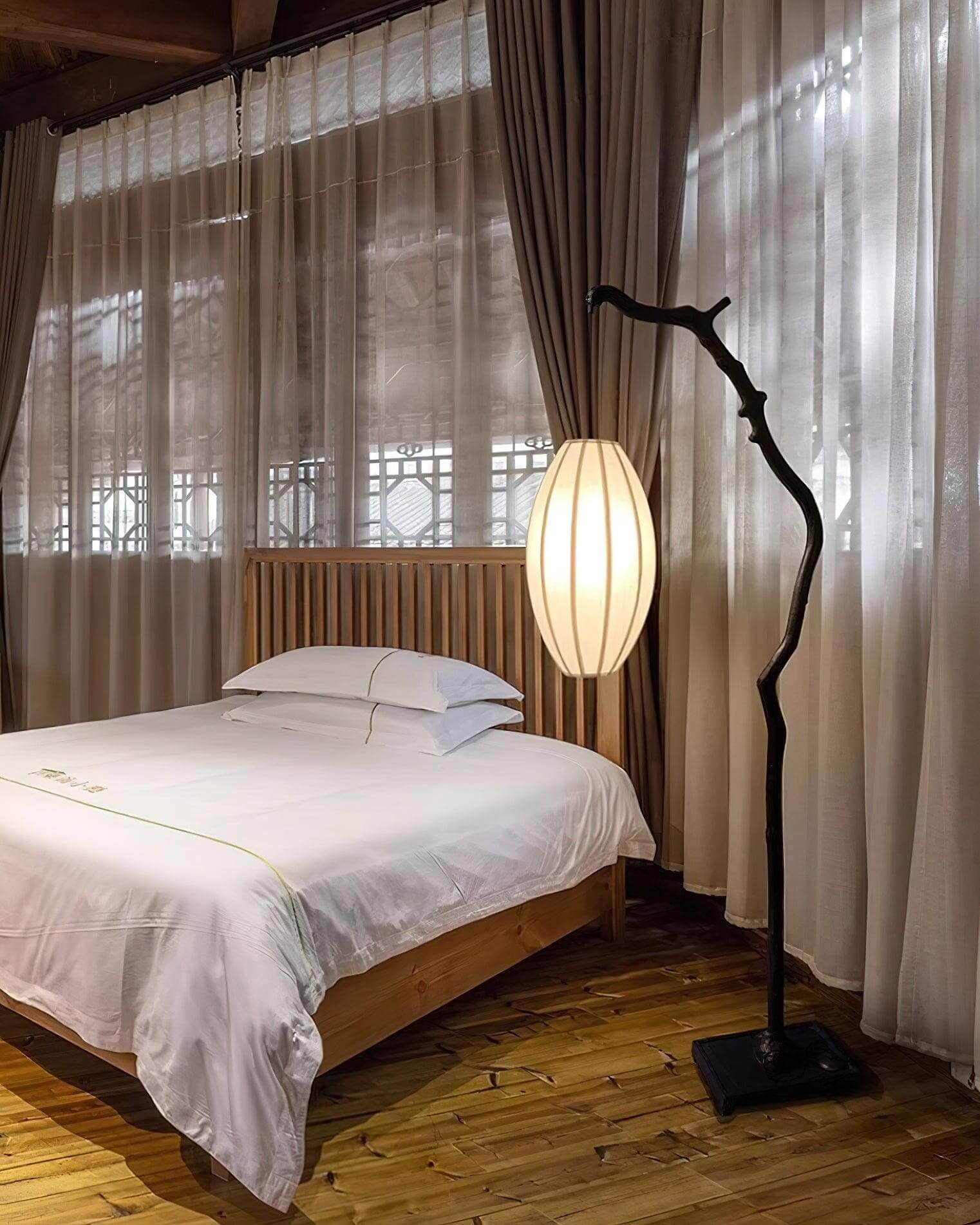 Sivon Tree Floor Lamp