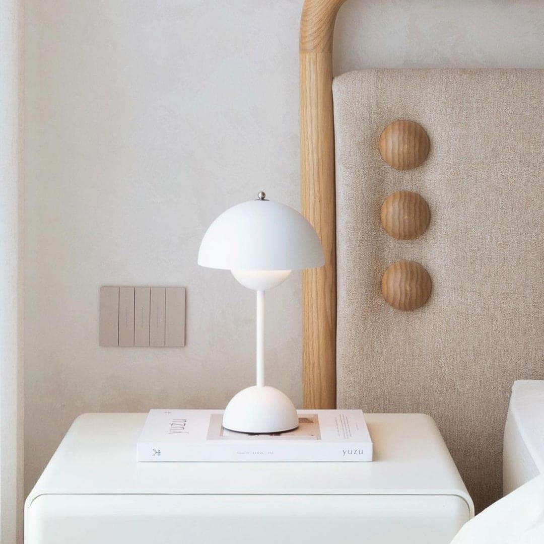 Flowerpot Charging Table Lamp