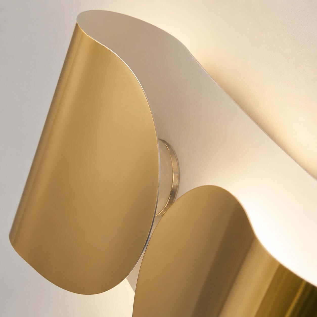 Foglio Sheet Wall Lamp