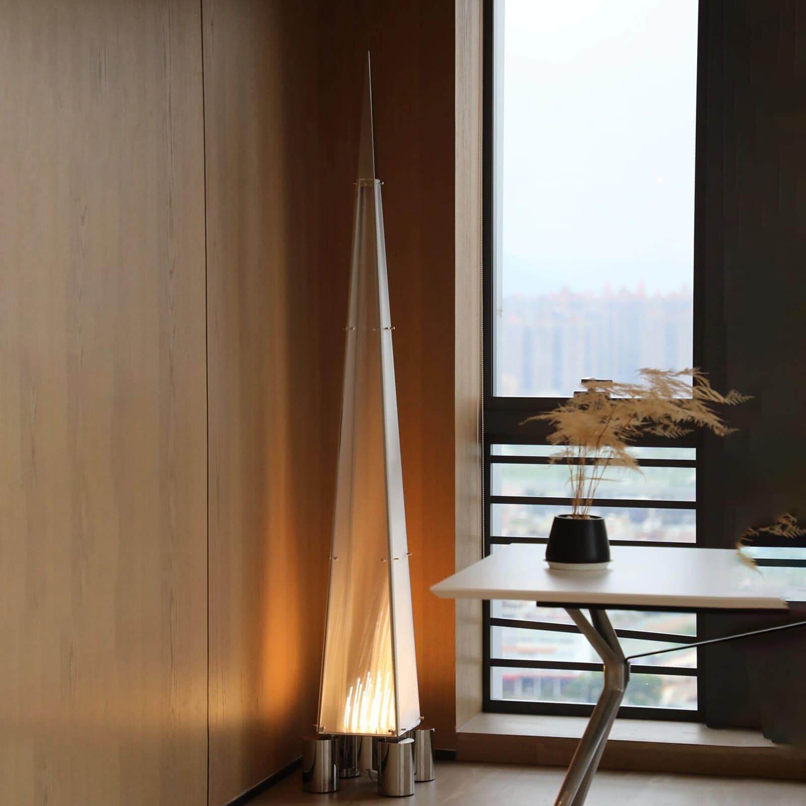 Fragment Floor Lamp