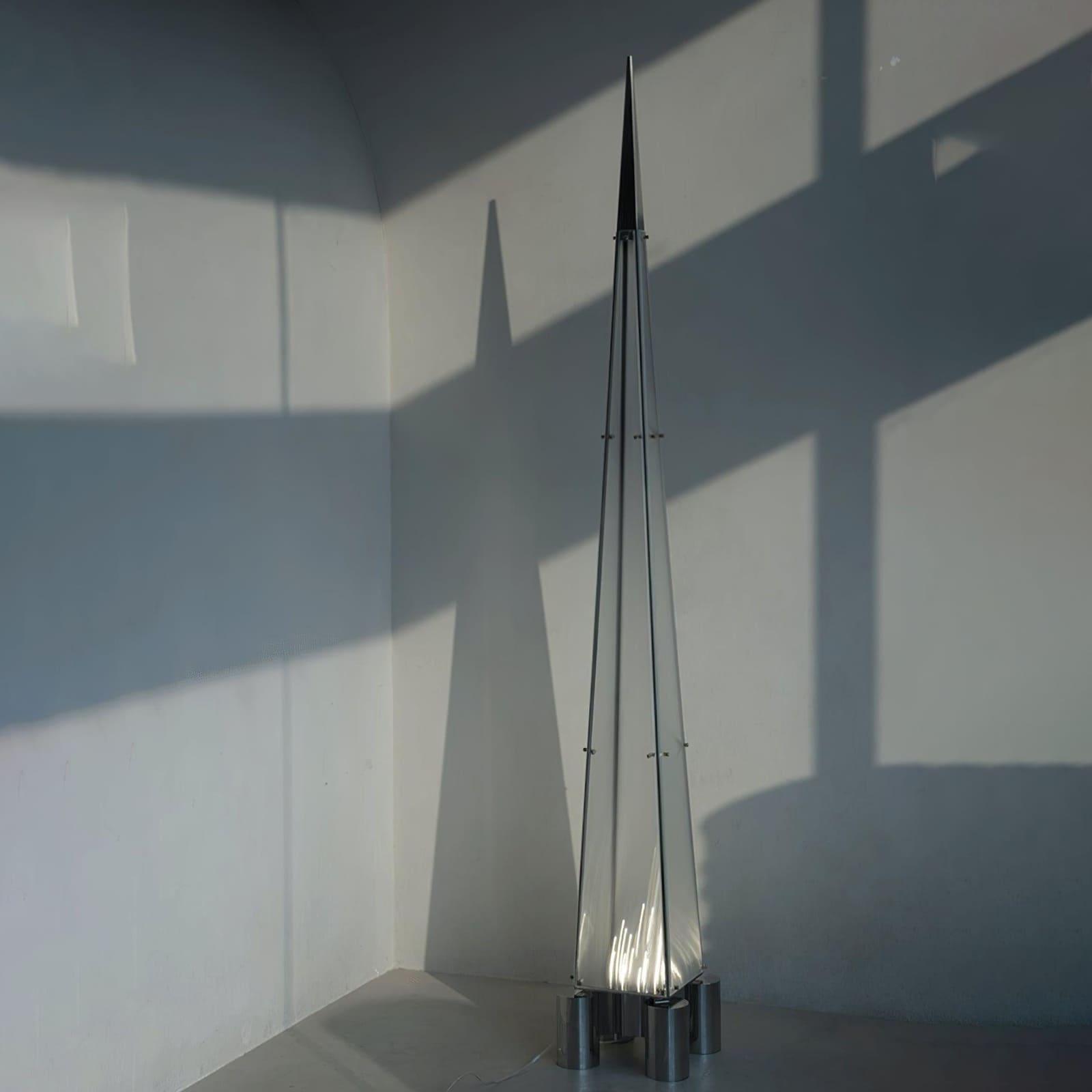 Fragment Floor Lamp